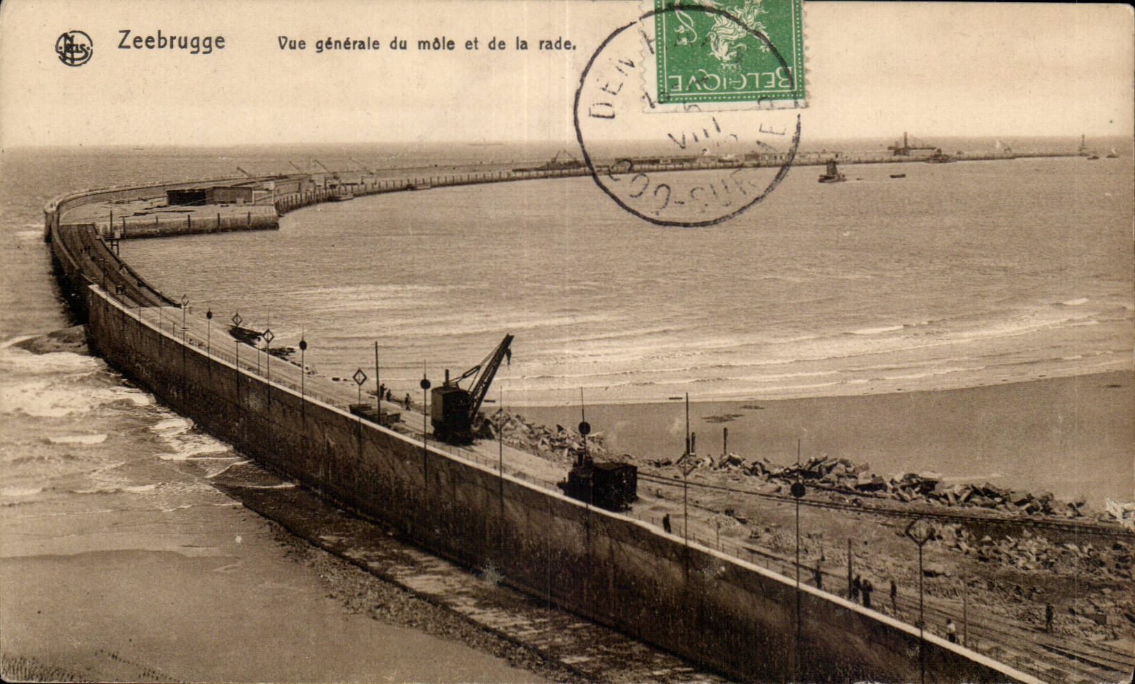 CPA Belgium zeebrugge View of the Mole and the roads