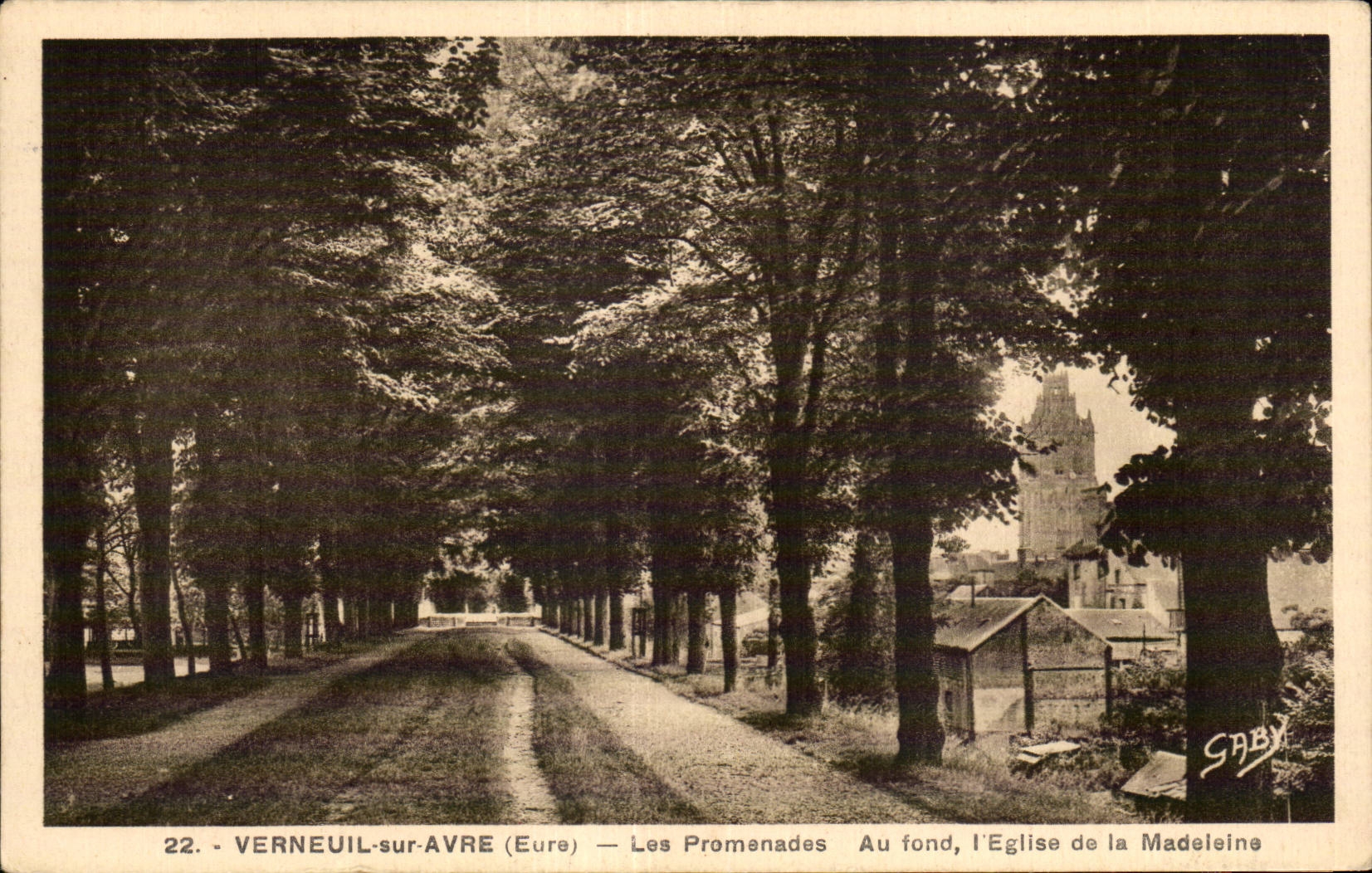 Verneuil sur Avre - Les Promenades - CPA 