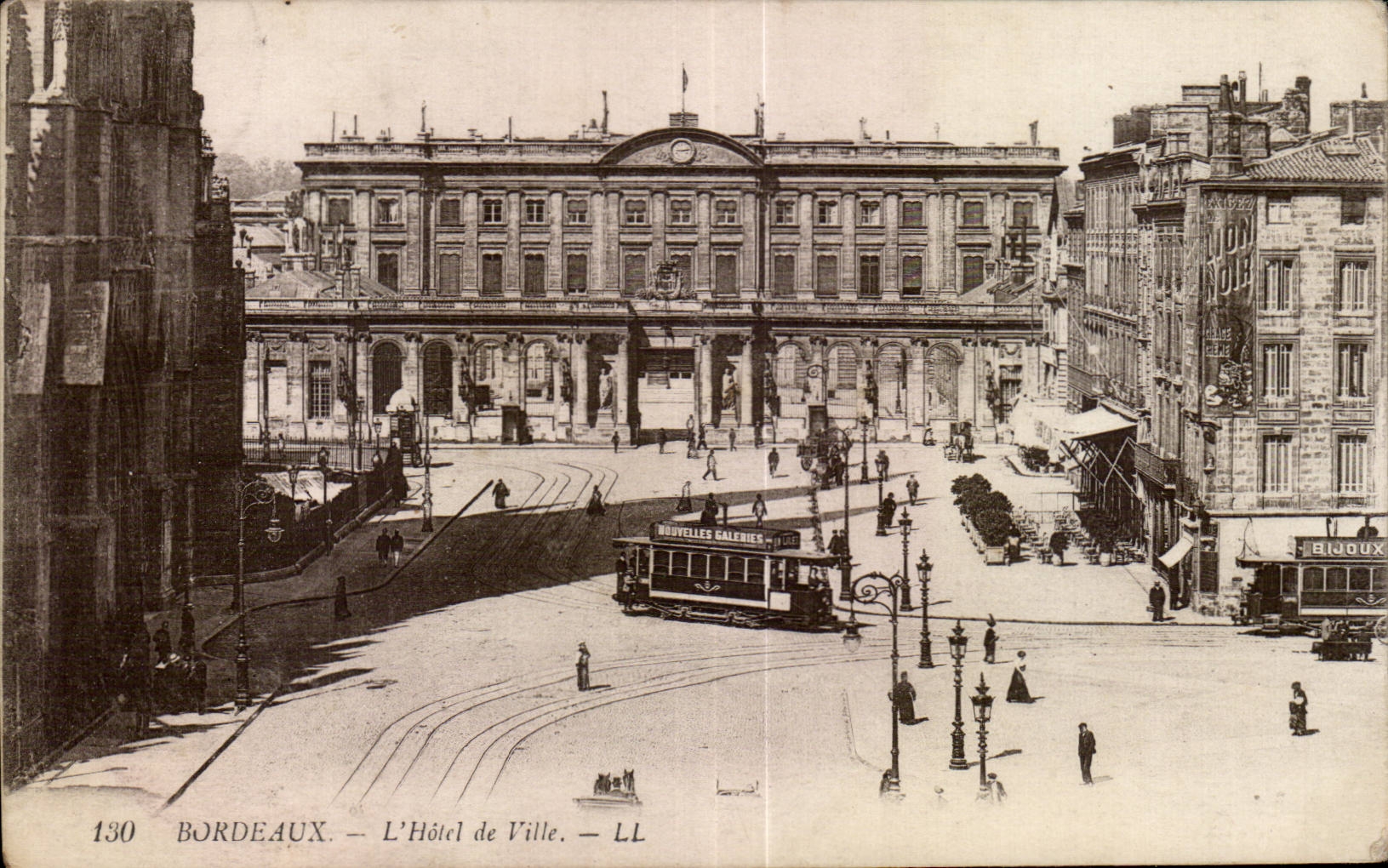 CPA Bordeaux L Hotel de Ville Tramway