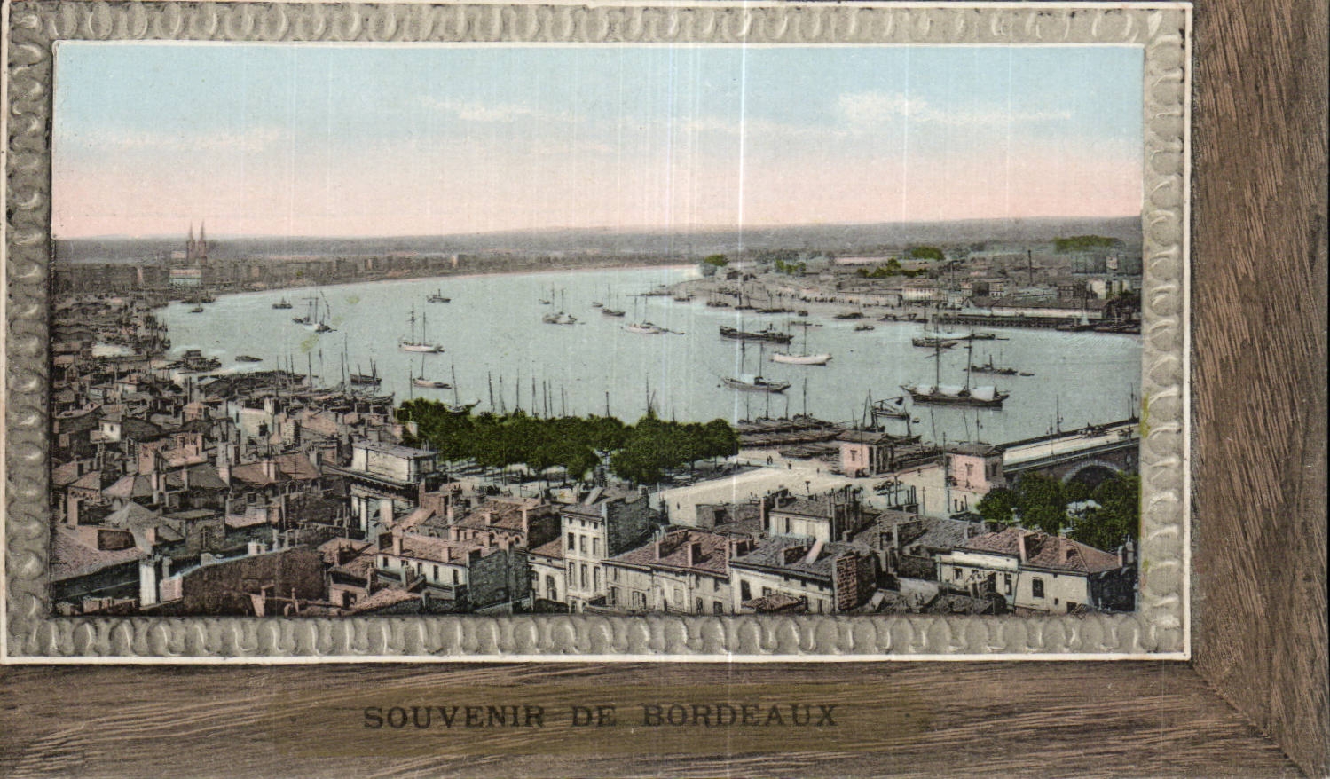 CPA Bordeaux Vue de la Rade Bateaux