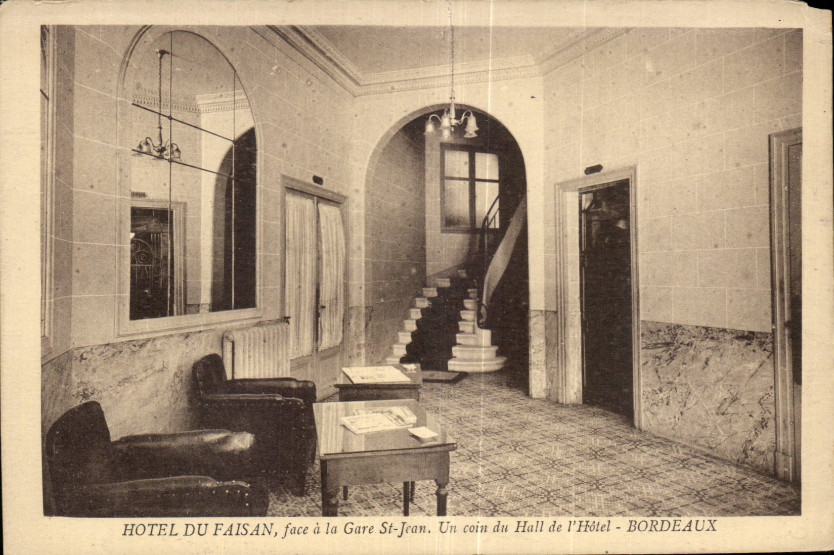 CPA Hotel Du Faisan Face a la Gare St Jean Un coin du Hall de I Hotel Bordeaux