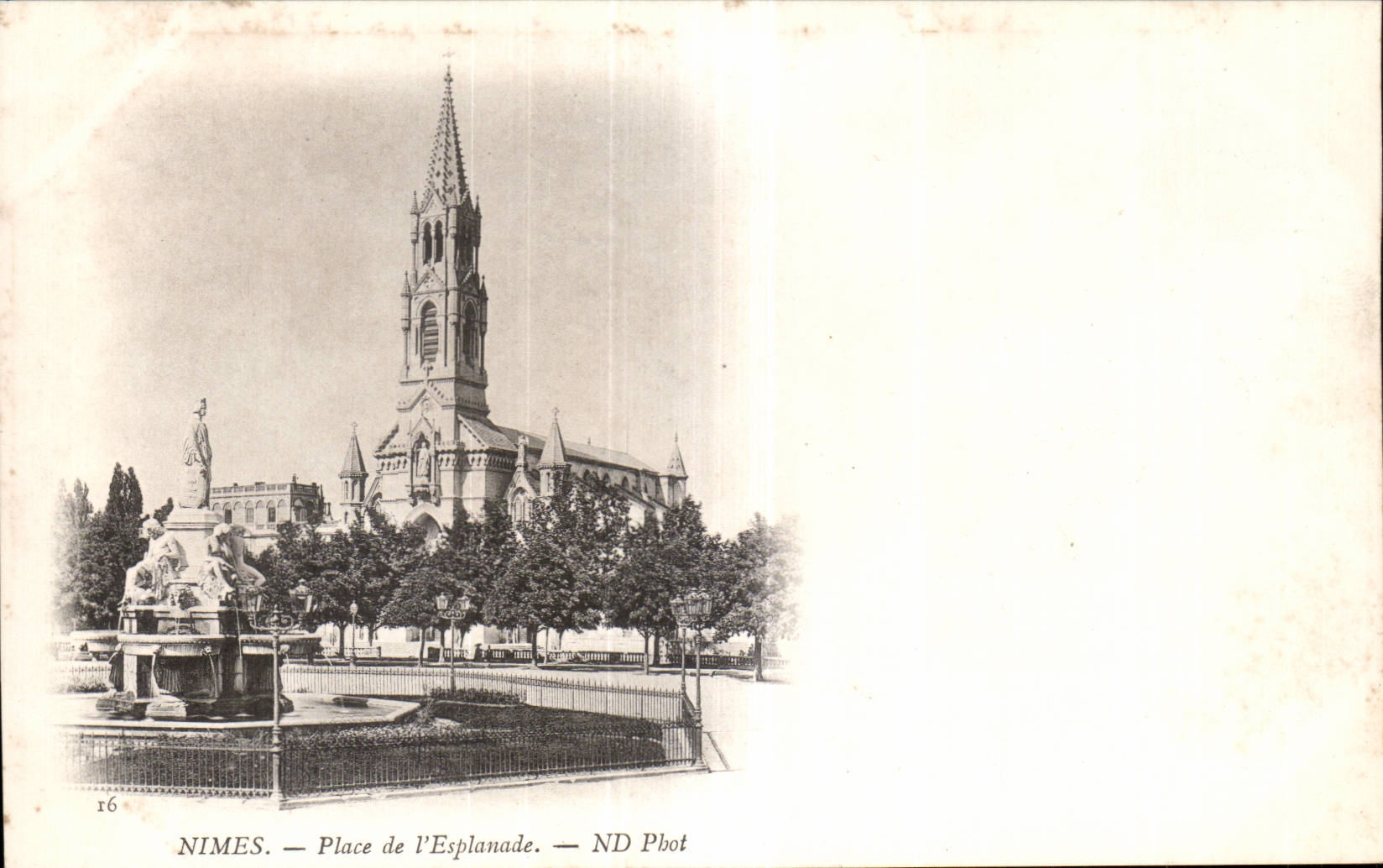 CPA Nimes Place de l Eesplanade