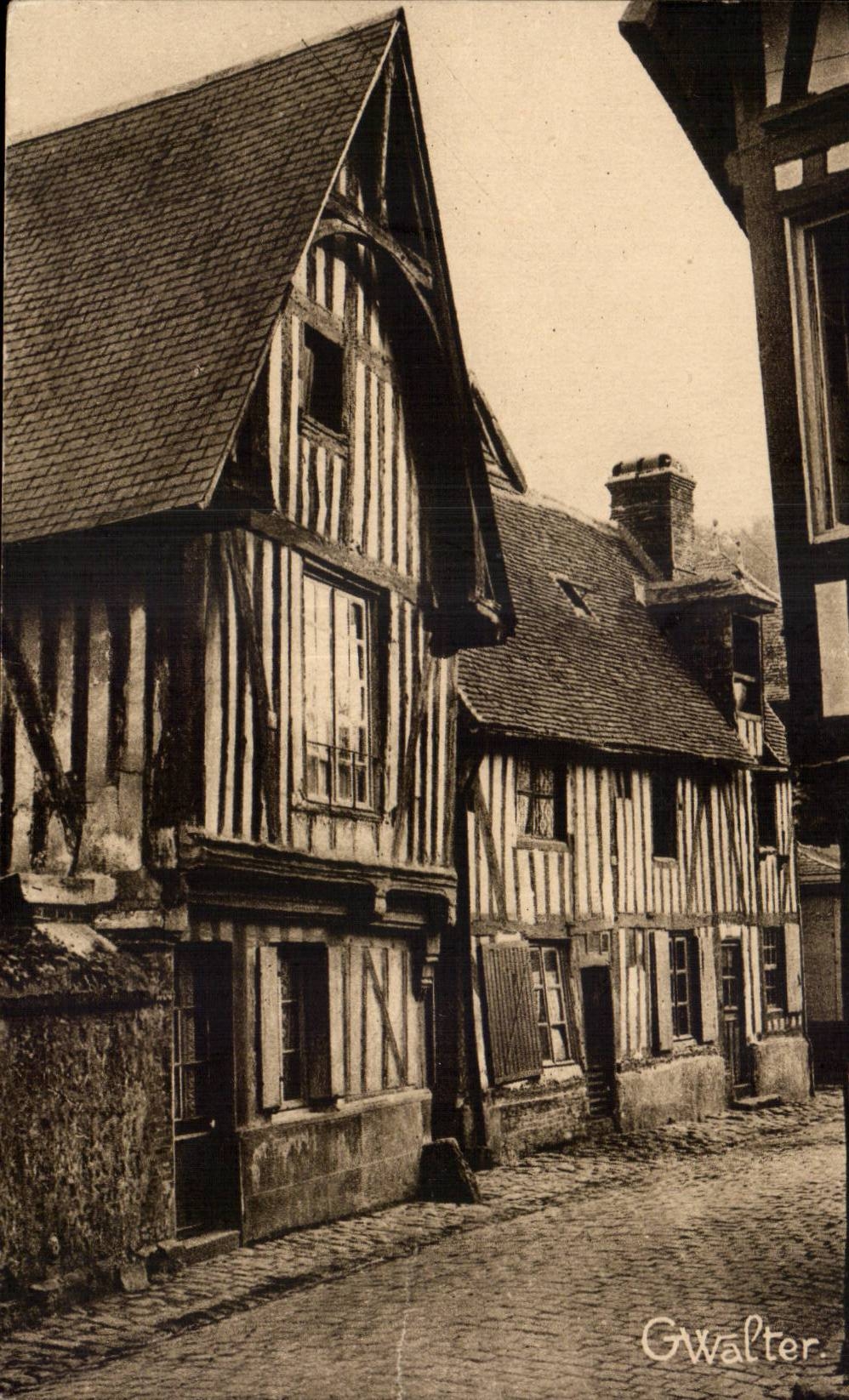 CPA the Old man Bernay Street of the Sources