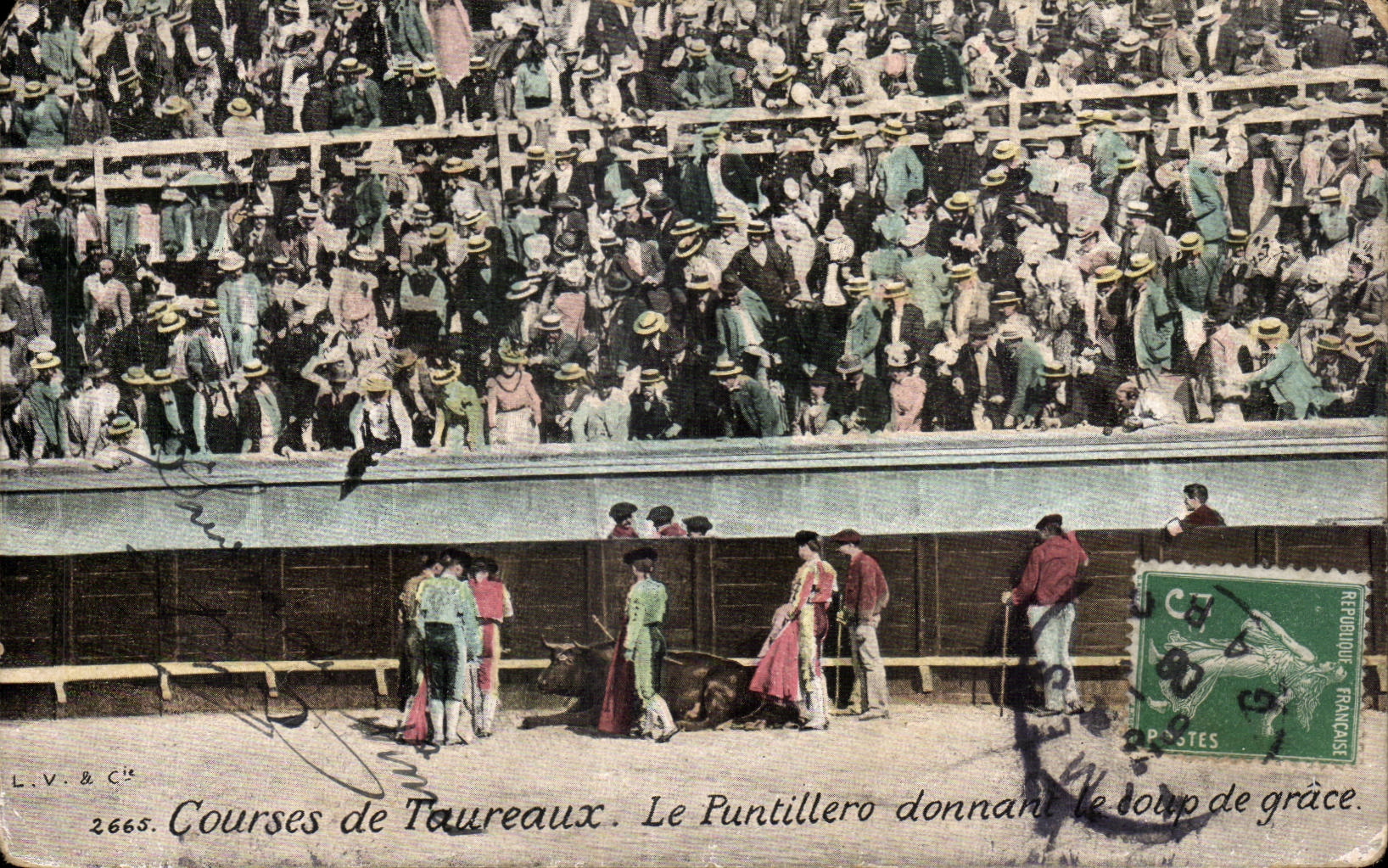 CPA Corrida Courses de Taureaux Le Puntillero donnan le coup de grace