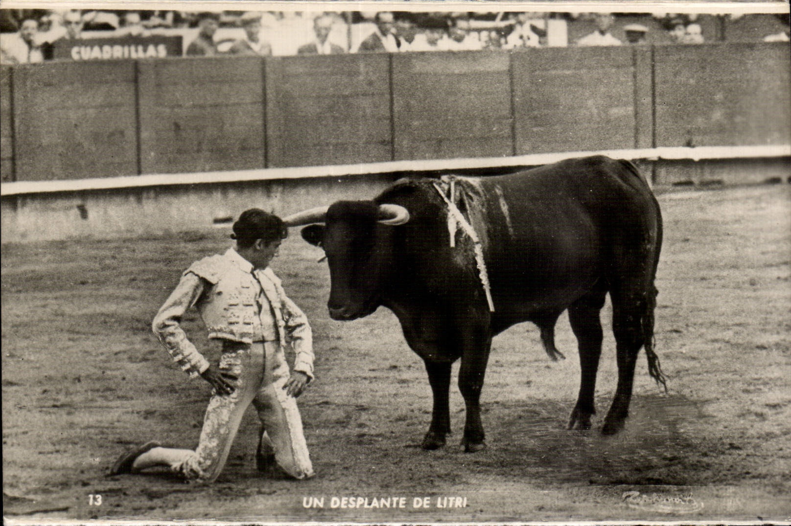 CPA Corrida Un Desplante De Litri