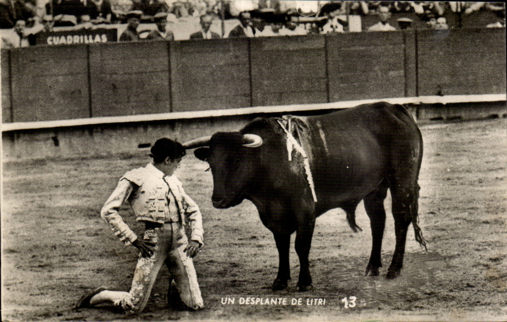 CPA Corrida Un Desplante De Litri