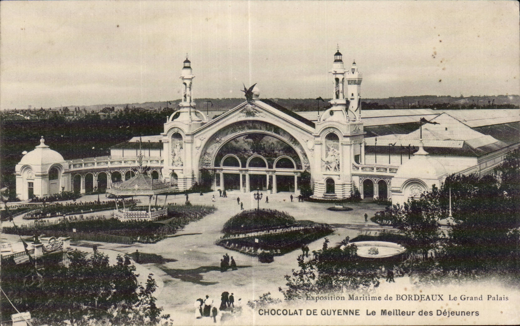 CPA Exposition Maritime de Bordeaux Le Grand Palais Chocolat de Guyenne Le Meilleur des Dejeuners