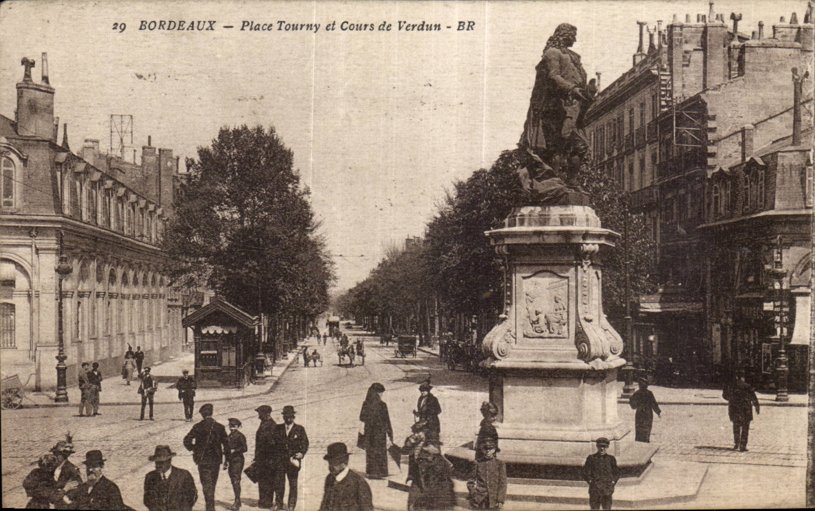 CPA Bordeaux Place Tourny et cours de Verdun 