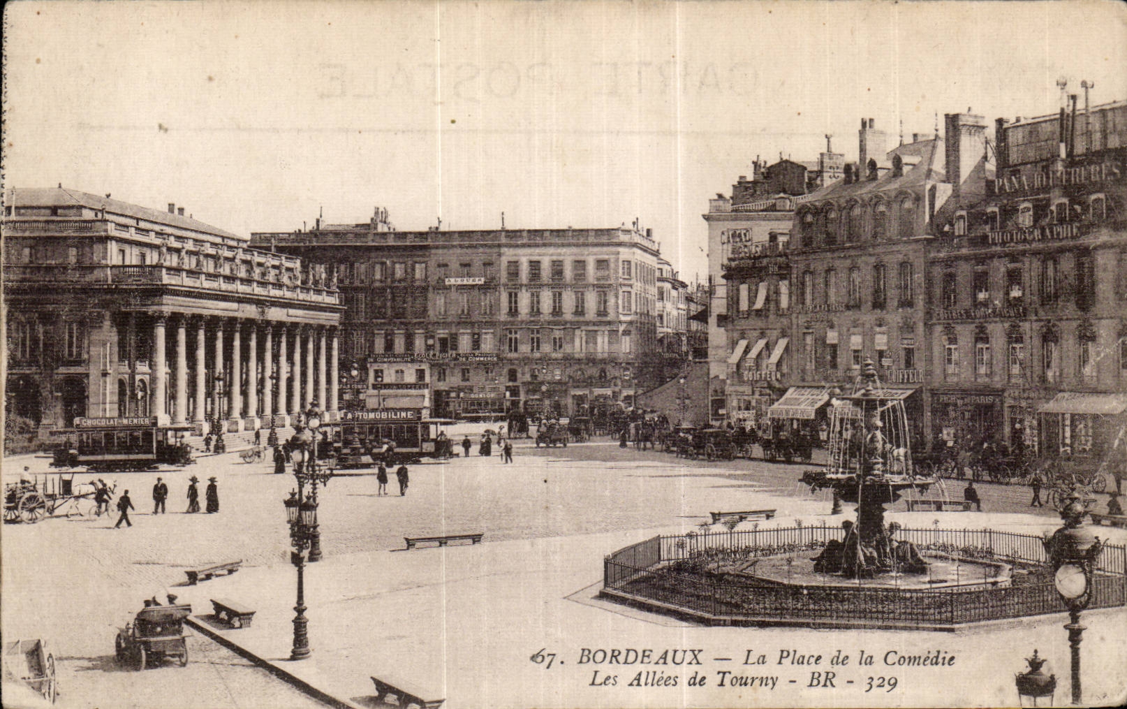 CPA Bordeaux La place de la Comedie Les allees de Tourny 