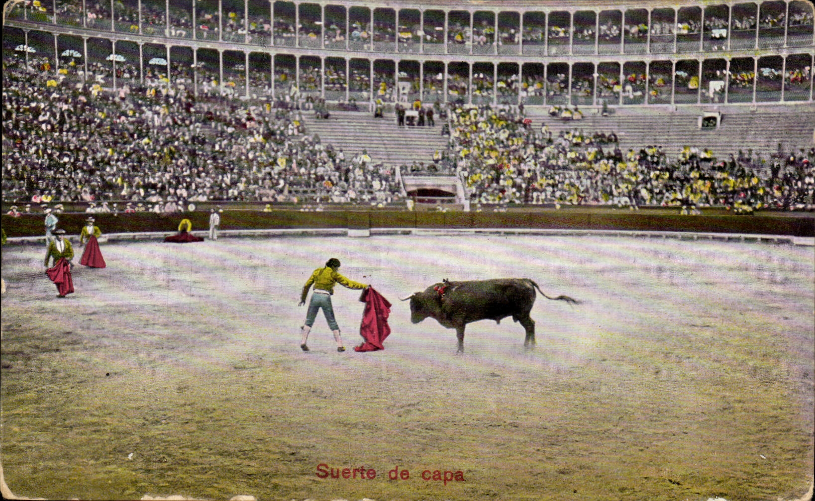 CPA Corrida Taureau Suerte de capa