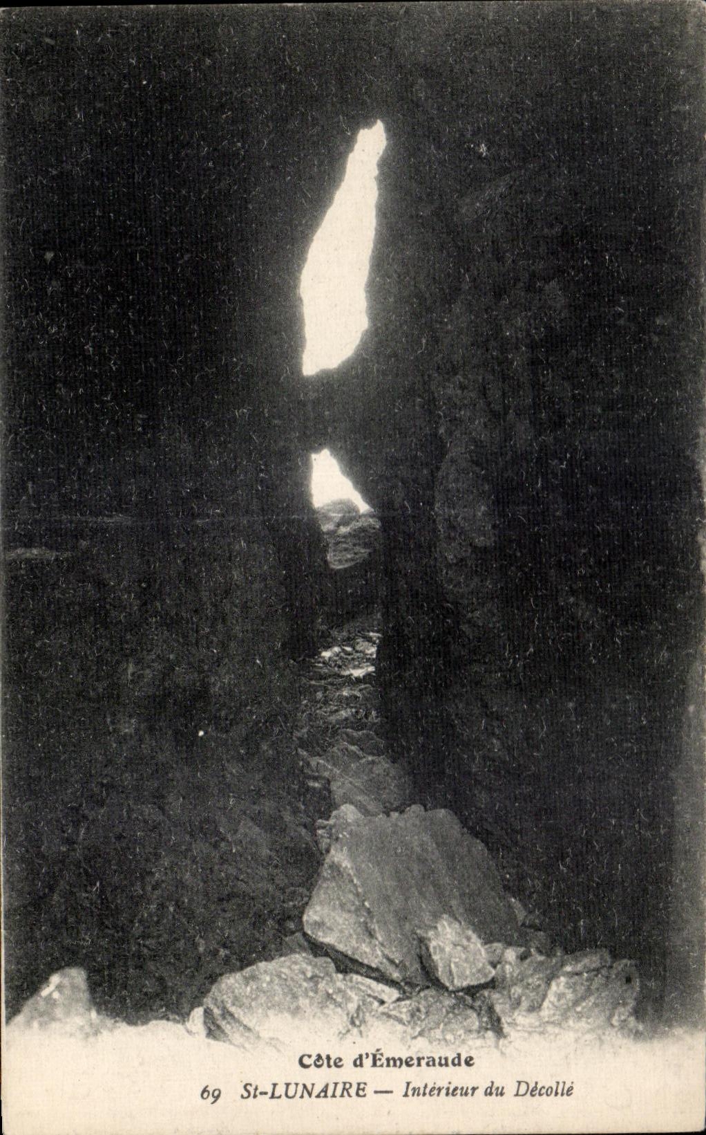 Lunar CPA Saint Dimensions Emerald Interior of Takes off