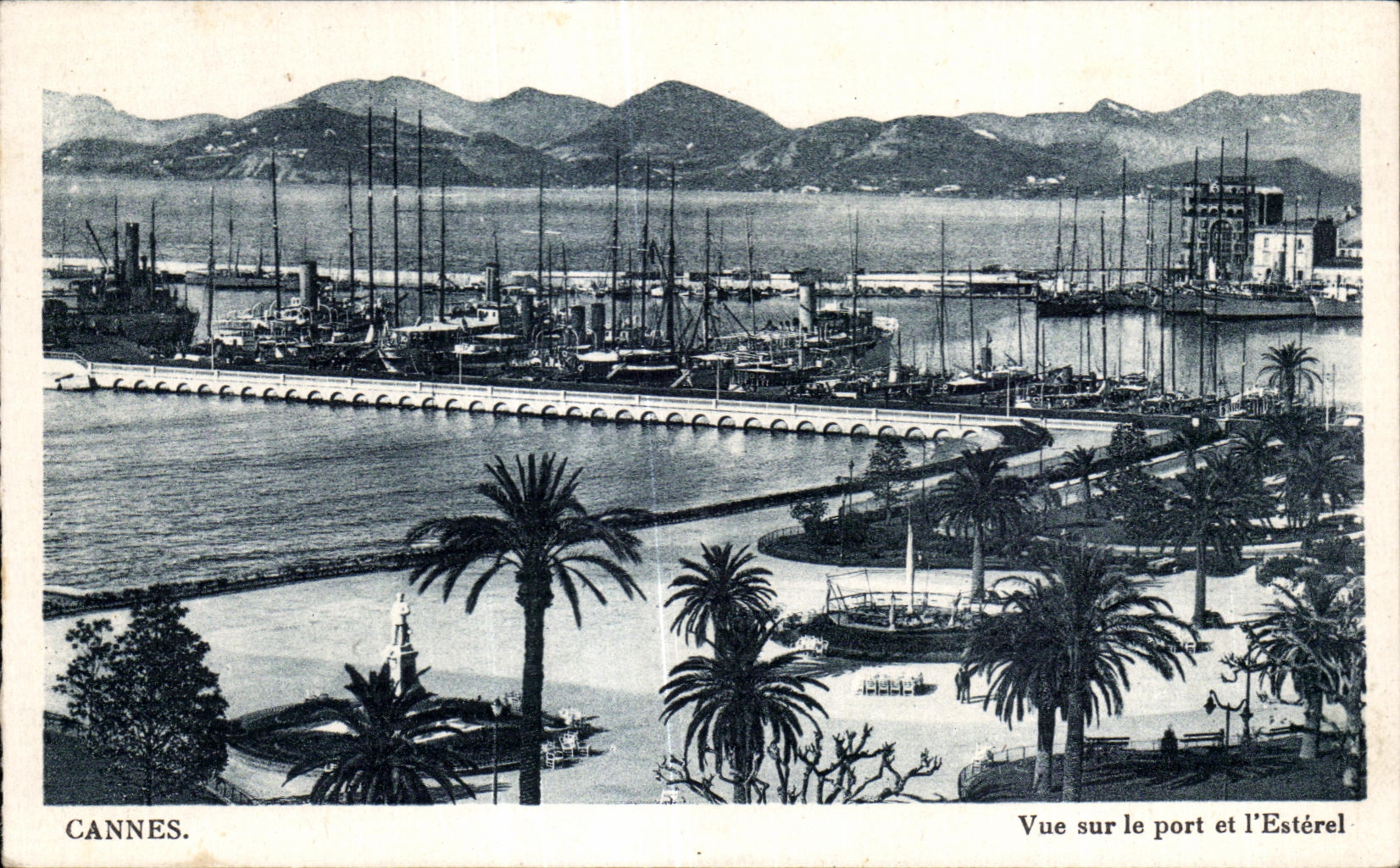 CPA Cannes Seen on the port and Esterel Boats