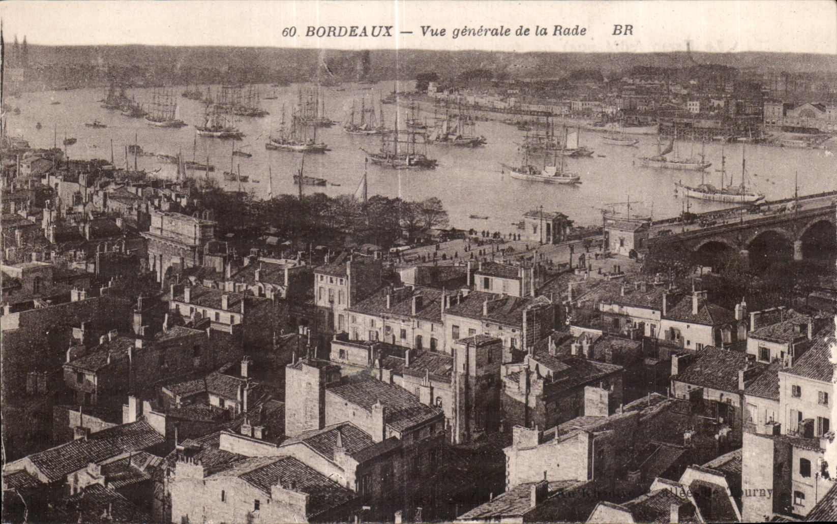 CPA Bordeaux Vue generale de la Rade