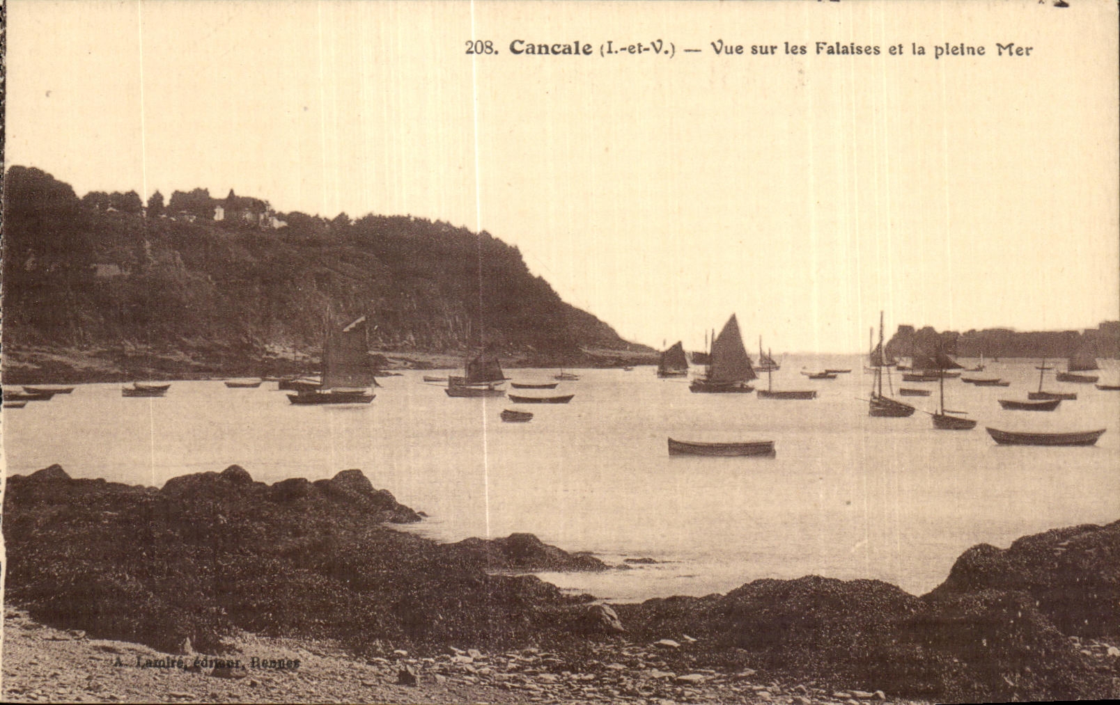 CPA Cancale Seen on Cliffs and the full Sea