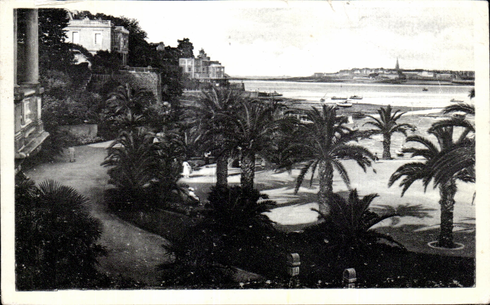CPA Dinard La Palmerale au fond fond St Mala