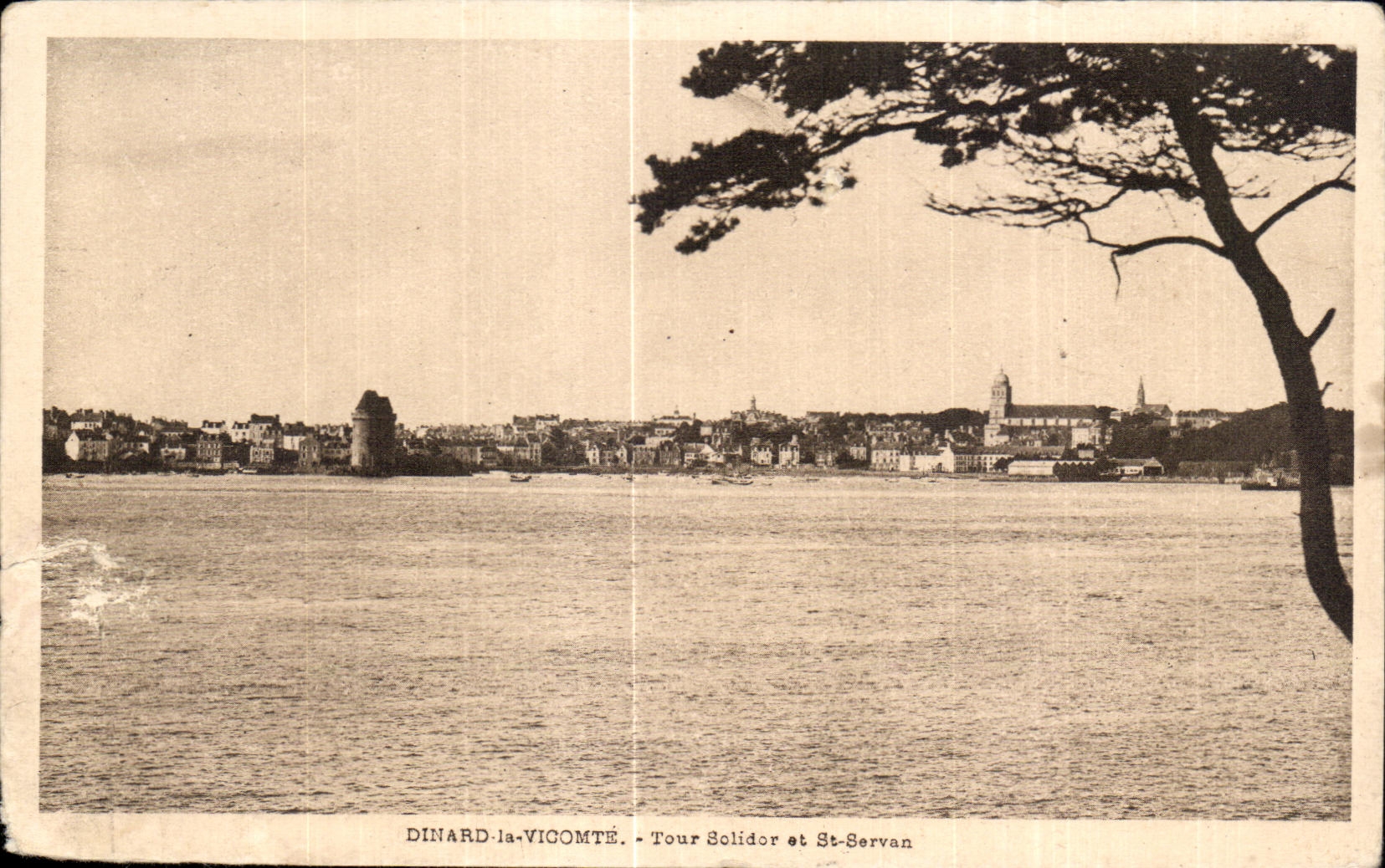 CPA Dinard La Vicomte Tour Solidor et St Servan
