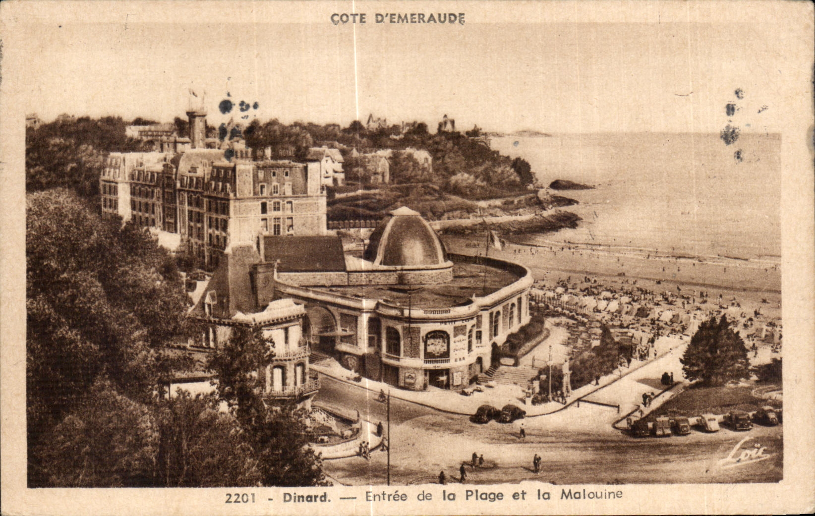 CPA Dinard Entree de la Plage et la Malouine