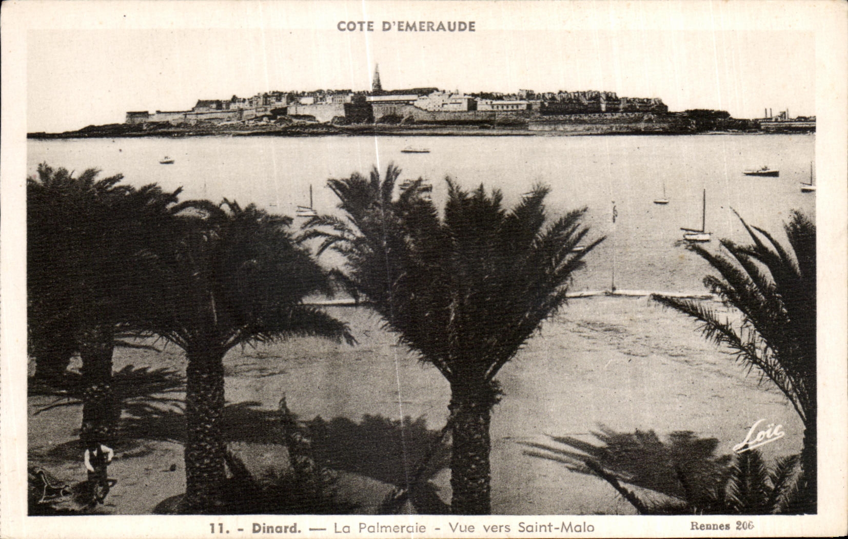 CPA Dinard La Palmeraie Vue vers Saint Malo