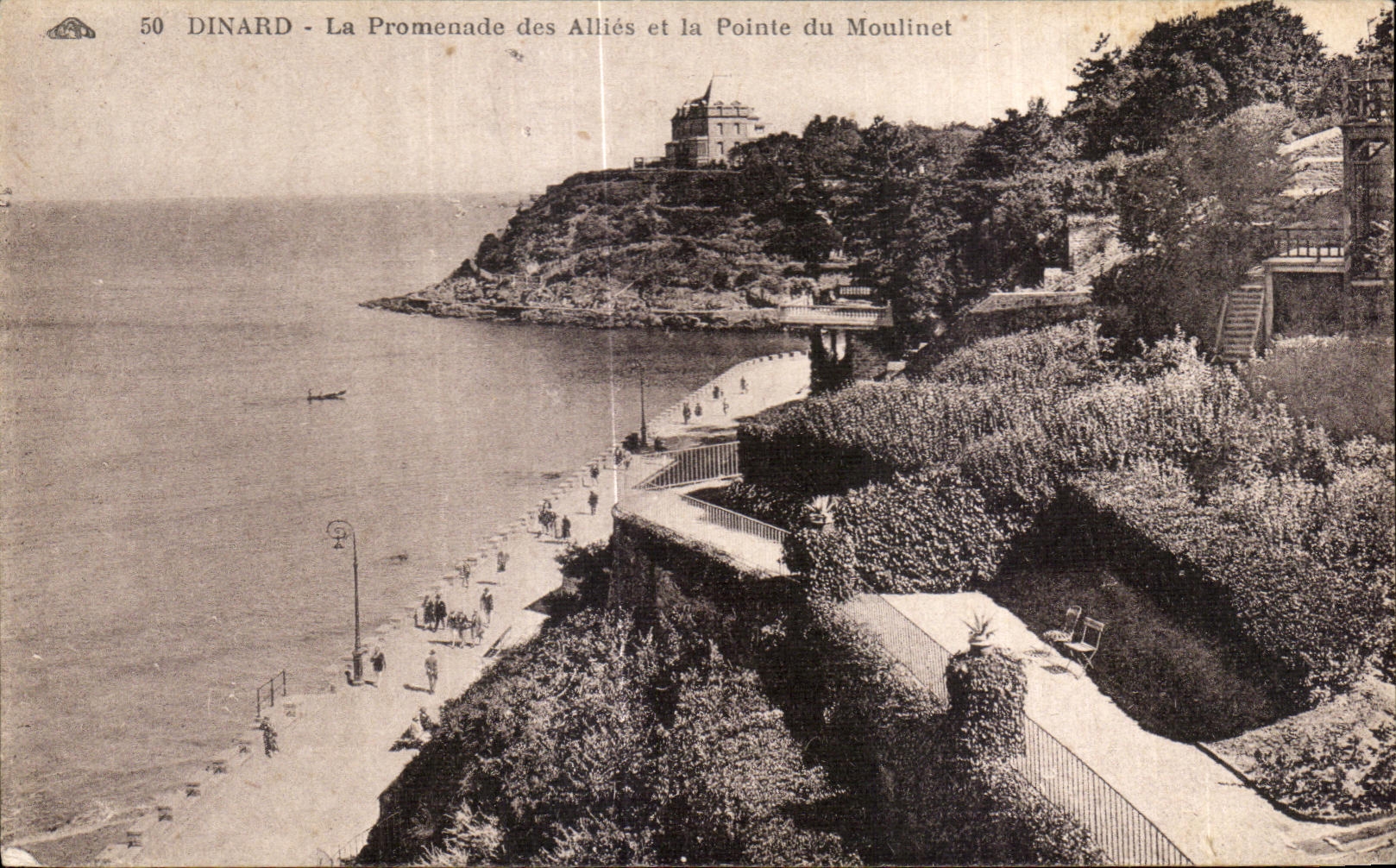 CPA Dinard La Promennde des Allies et la Pointe du Moulinet