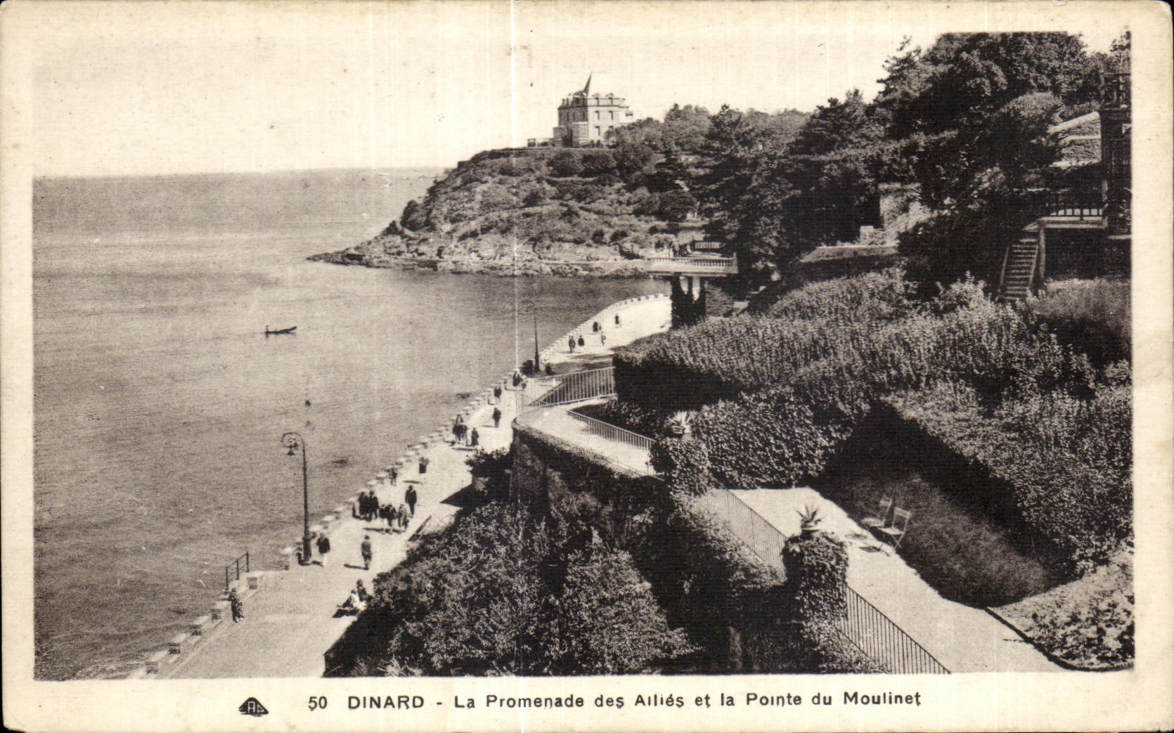 CPA Dinard La promenade des Ailies et la Pointe du Moulinet