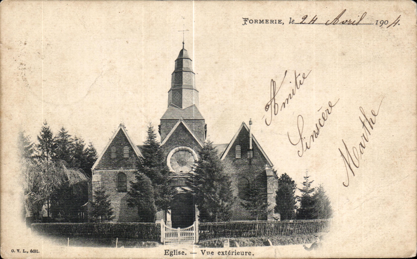 CPA Formerie Eglise Vue exterieure