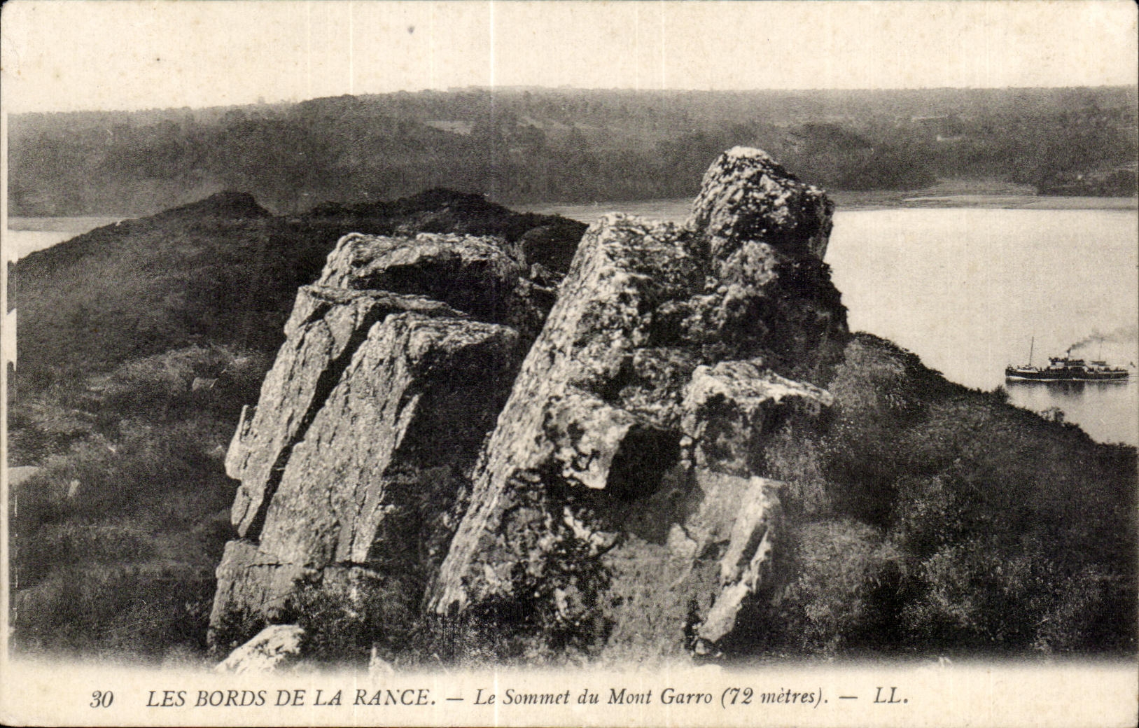 Los bordes de CPA de rancio la cumbre del Garro montan