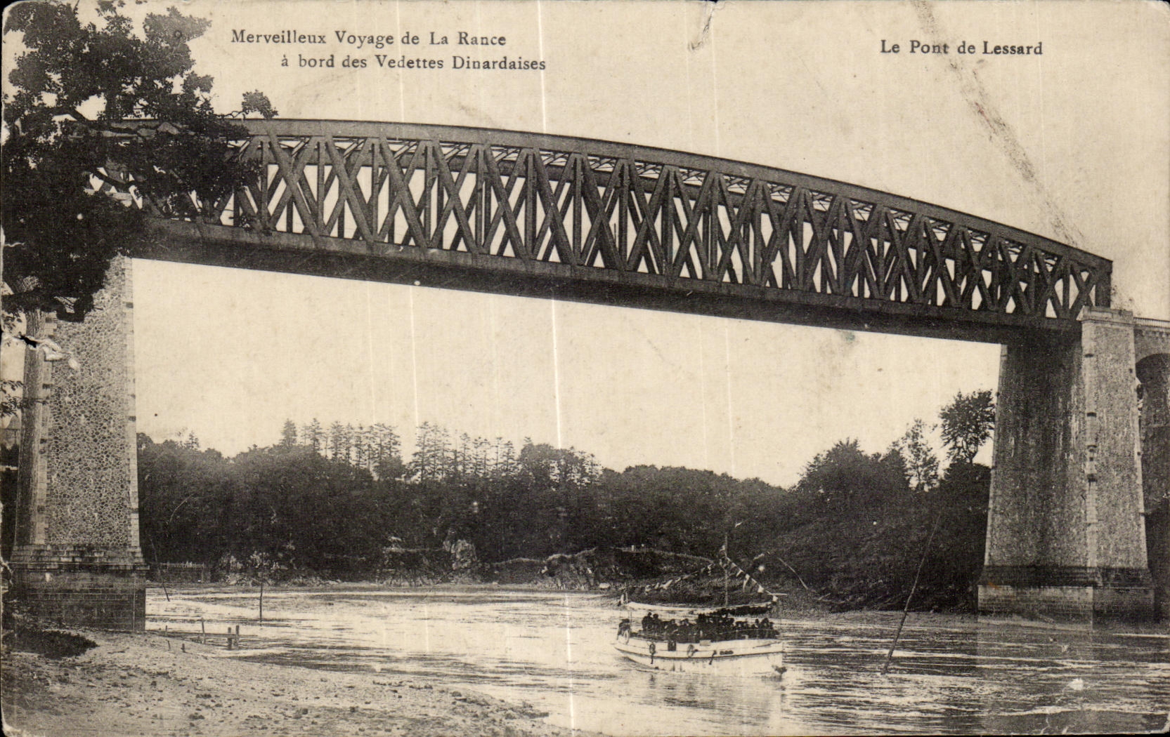 Los recorridos de CPA Merveilleux de rancio tienen borde de las motoras de alta velocidad de Dinardaises el puente de Lessard