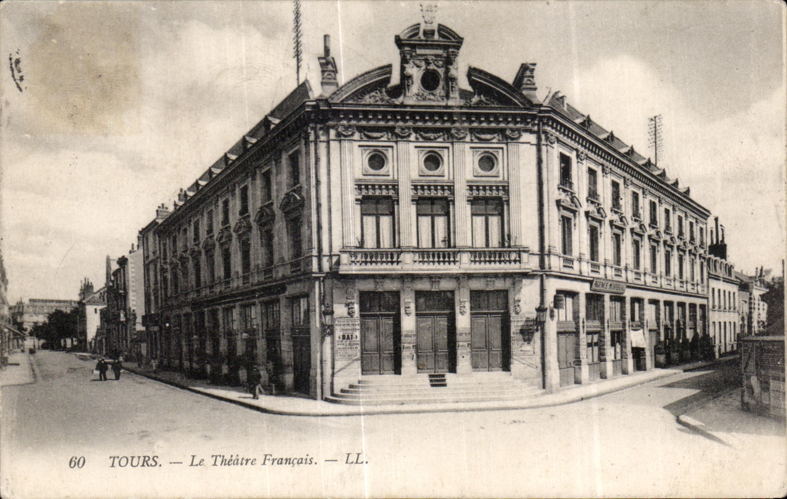 CPA Tours the French Theater