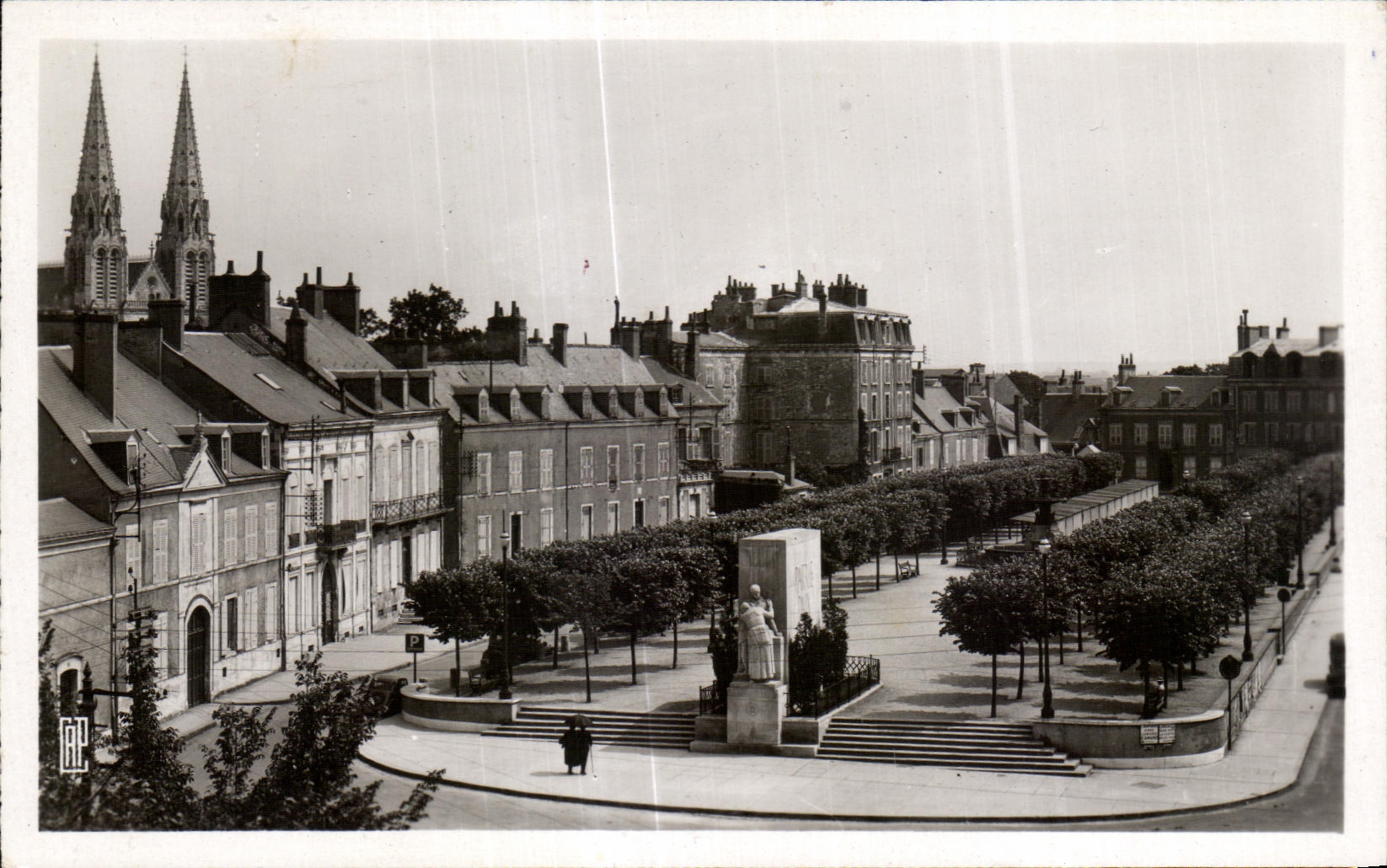 CPA Chateauroux Vue generale sur la Place Lafayette