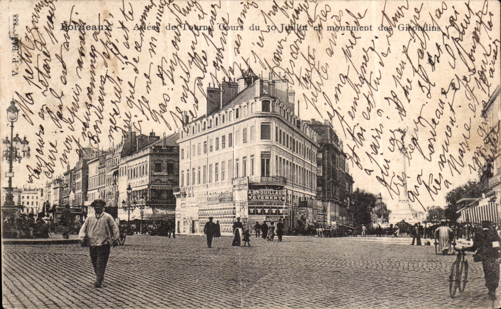 CPA Bordeaux Allees de Tourny Cours du 30 juillet et monument des Girondins
