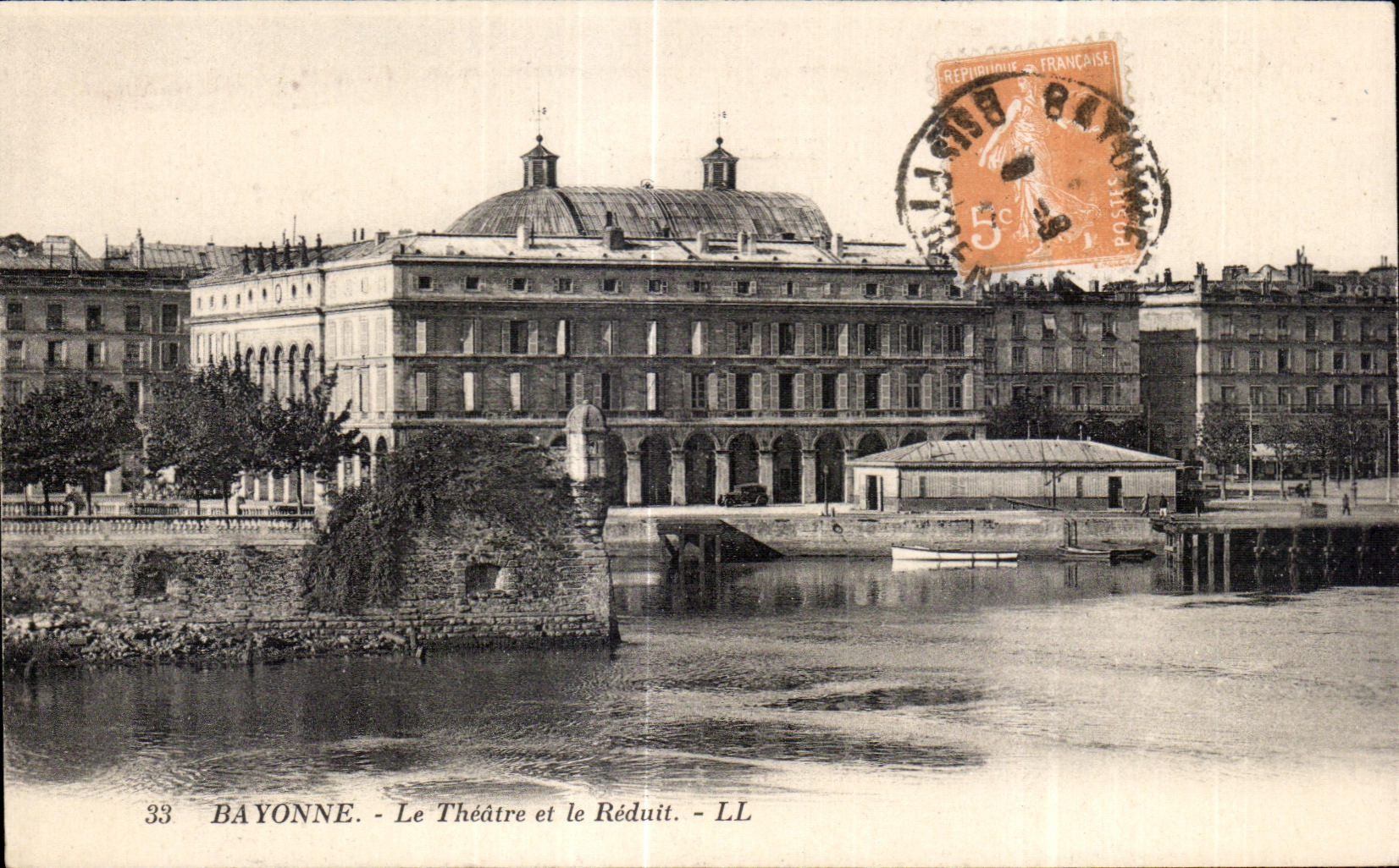 CPA Bayonne Le Theatre et le Reduit