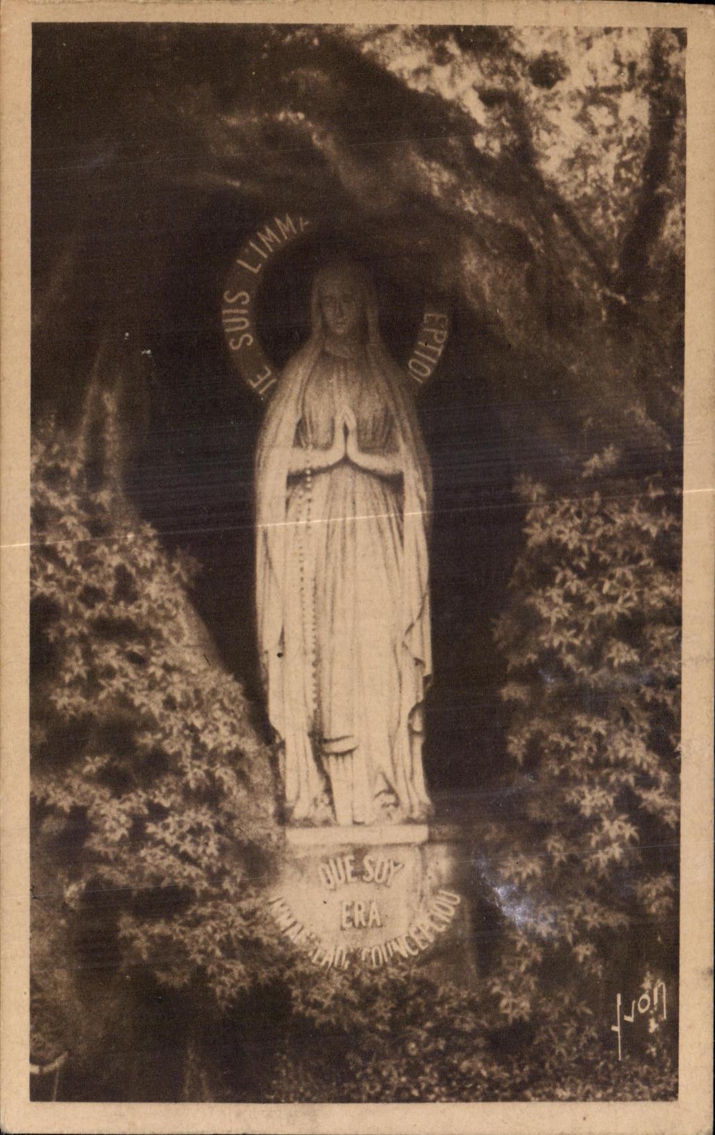 CPA Lourdes La Vierge de la Grotte Miraculeuse