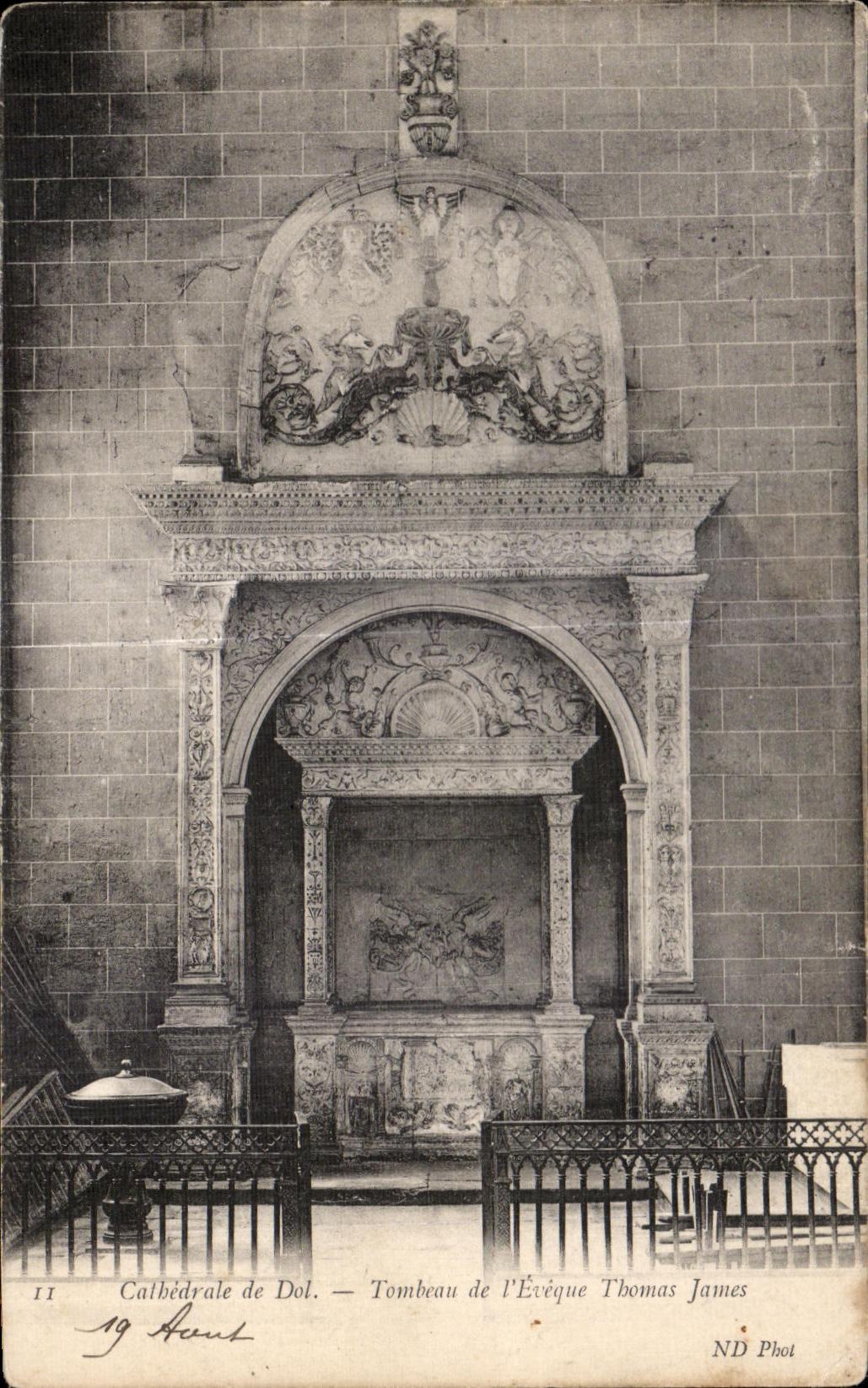 CPA Catbedrale de Dol Tomb de obispo Thomas James