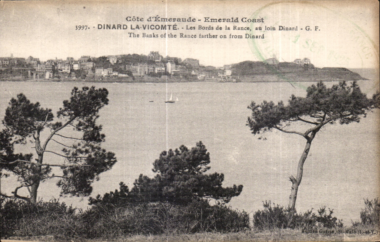 CPA Cote d Emeraude Emerald Coast Dinard La Vicomte Les Bords de la Rance au loin Dinard