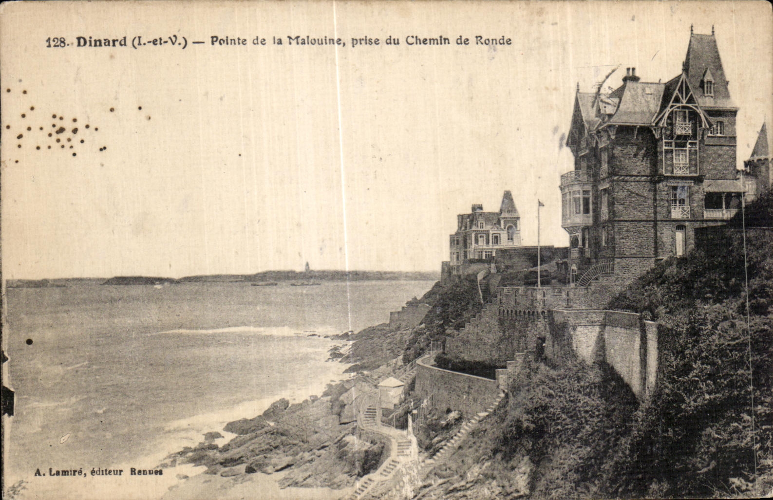 CPA Dinard Pointe de la Malouine prise du Chemin de Ronde