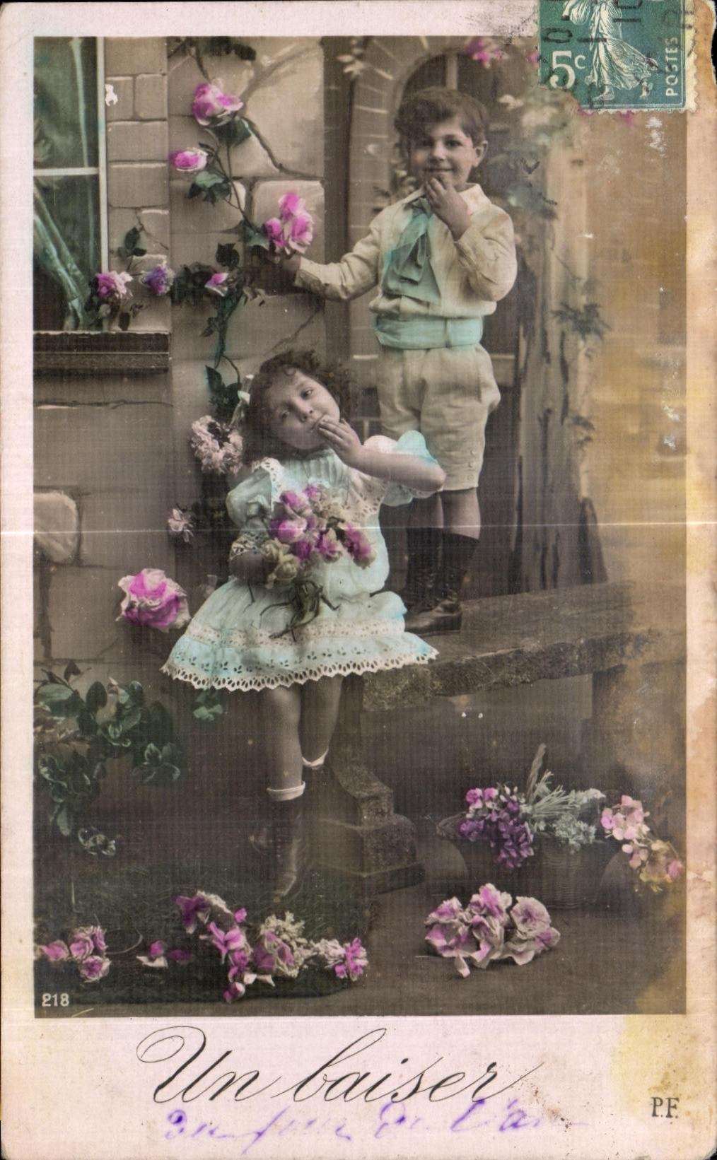 CPA Fantaisie Un Baiser Enfants