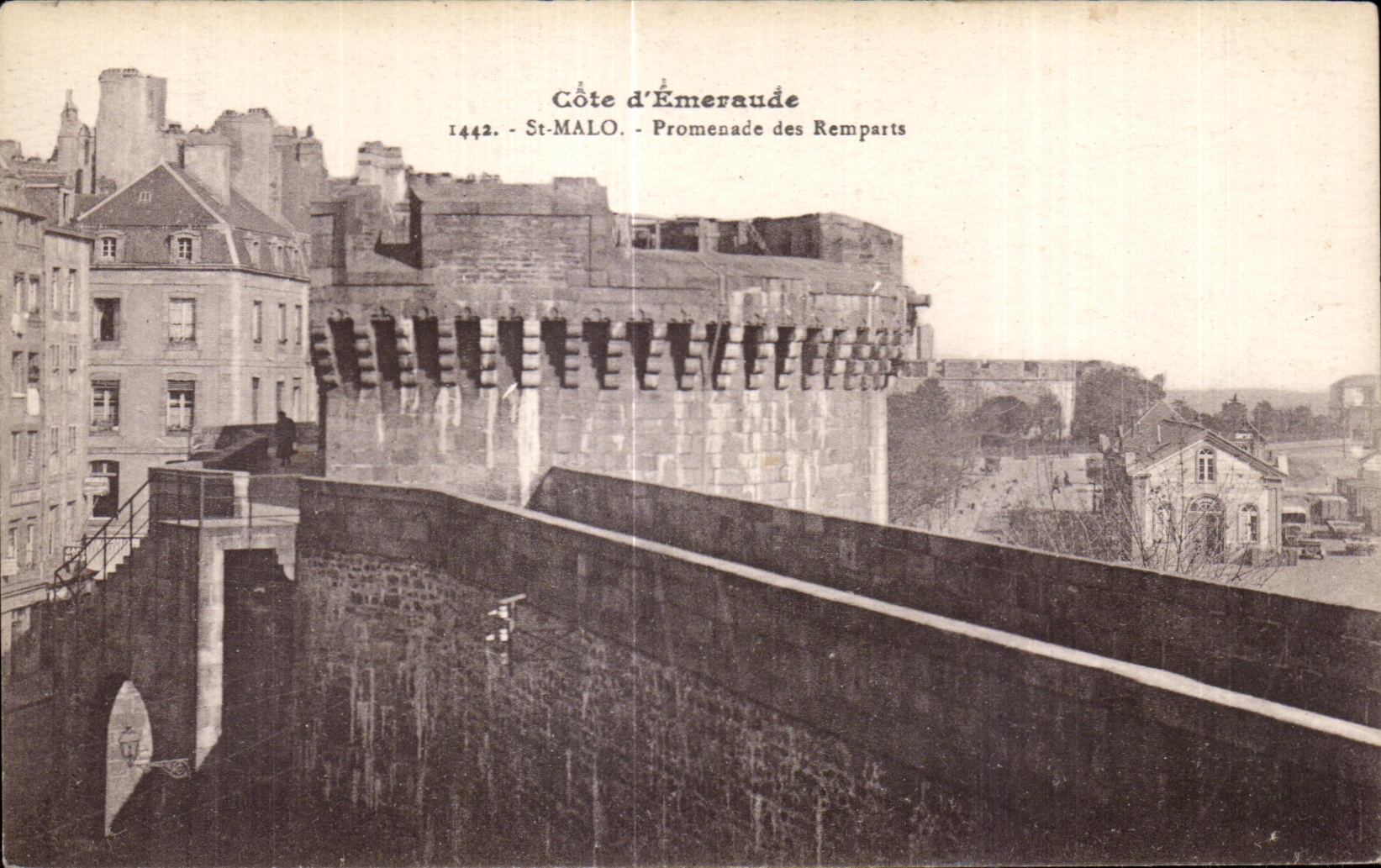 Santo Malo Promenude de CPA de las paredes