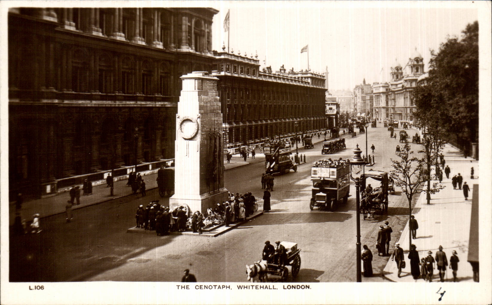 England - England - London - The Cenotaph - Whitehall - CPA