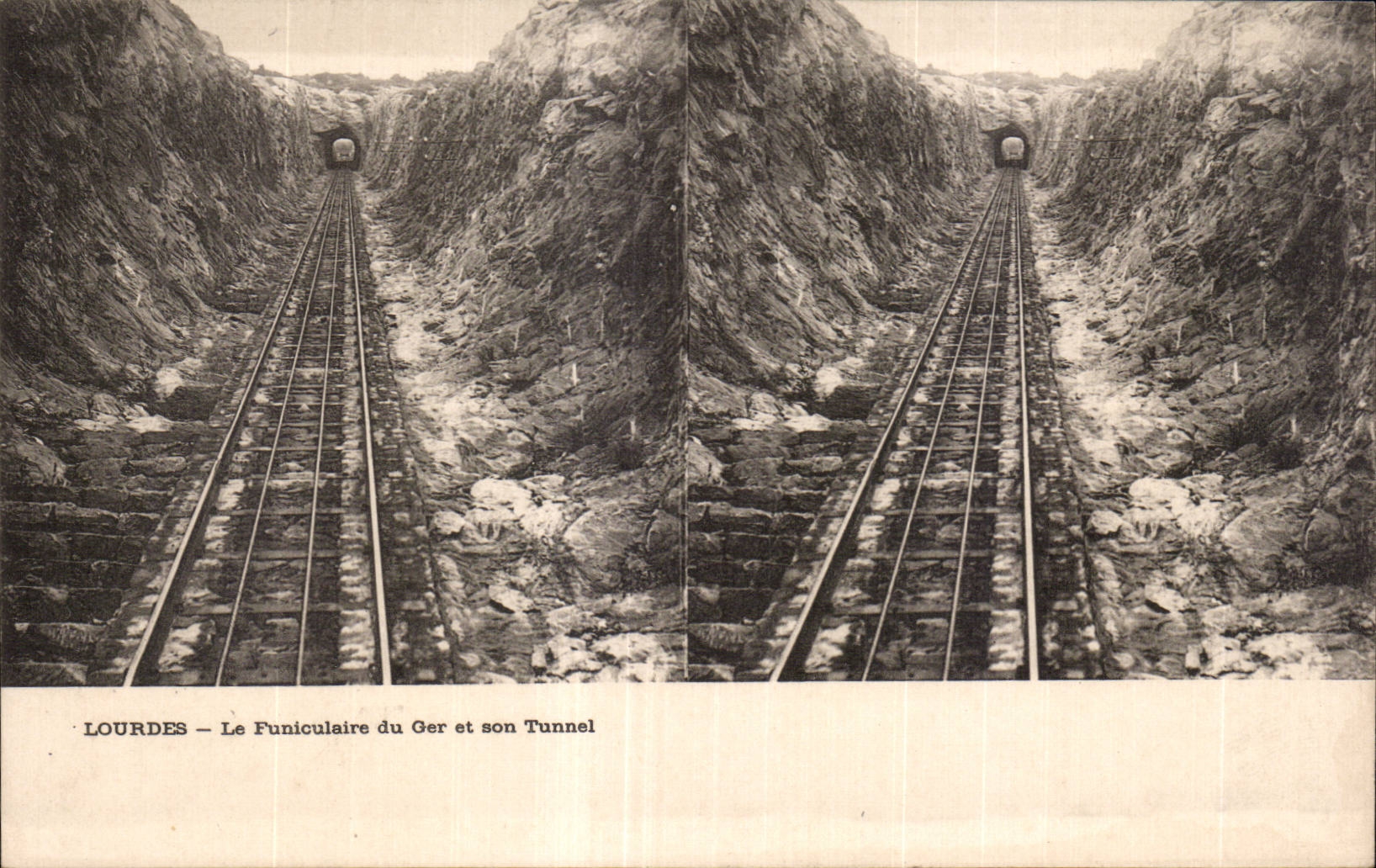 Carte Stereoscopique - Lourdes - La Funiculaire du Ger et son Tunnel - CPA