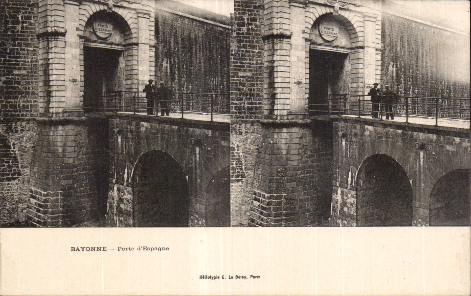 Carte Stereoscopique - Bayonne - Porte d Espagne - CPA 