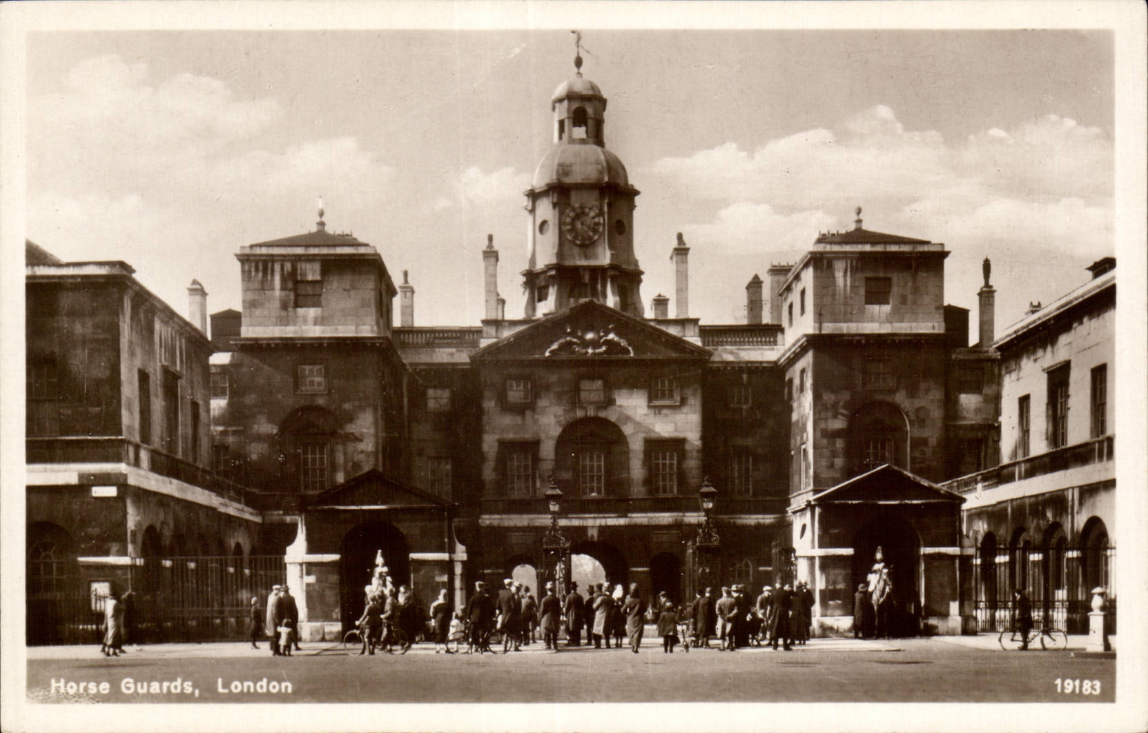 CPA Horse Guards London Militaria 