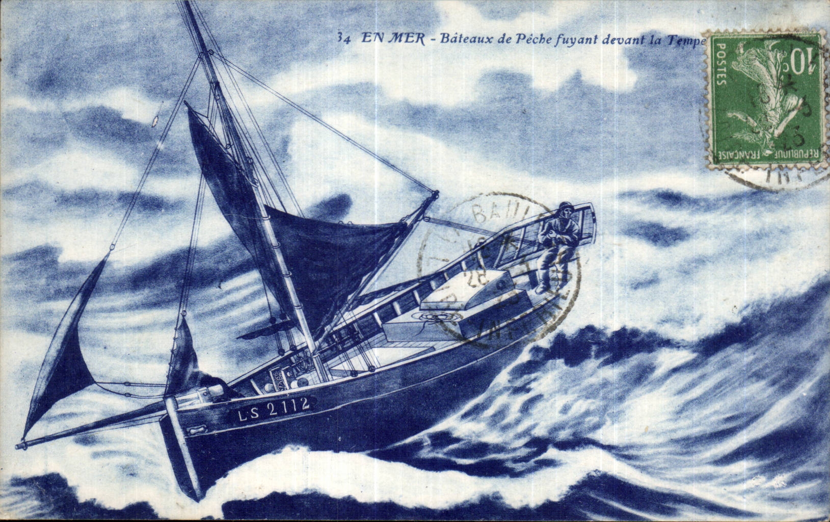 CPA Bateau En Mer Bateaux de Peche fuyant devant la tempete Peche