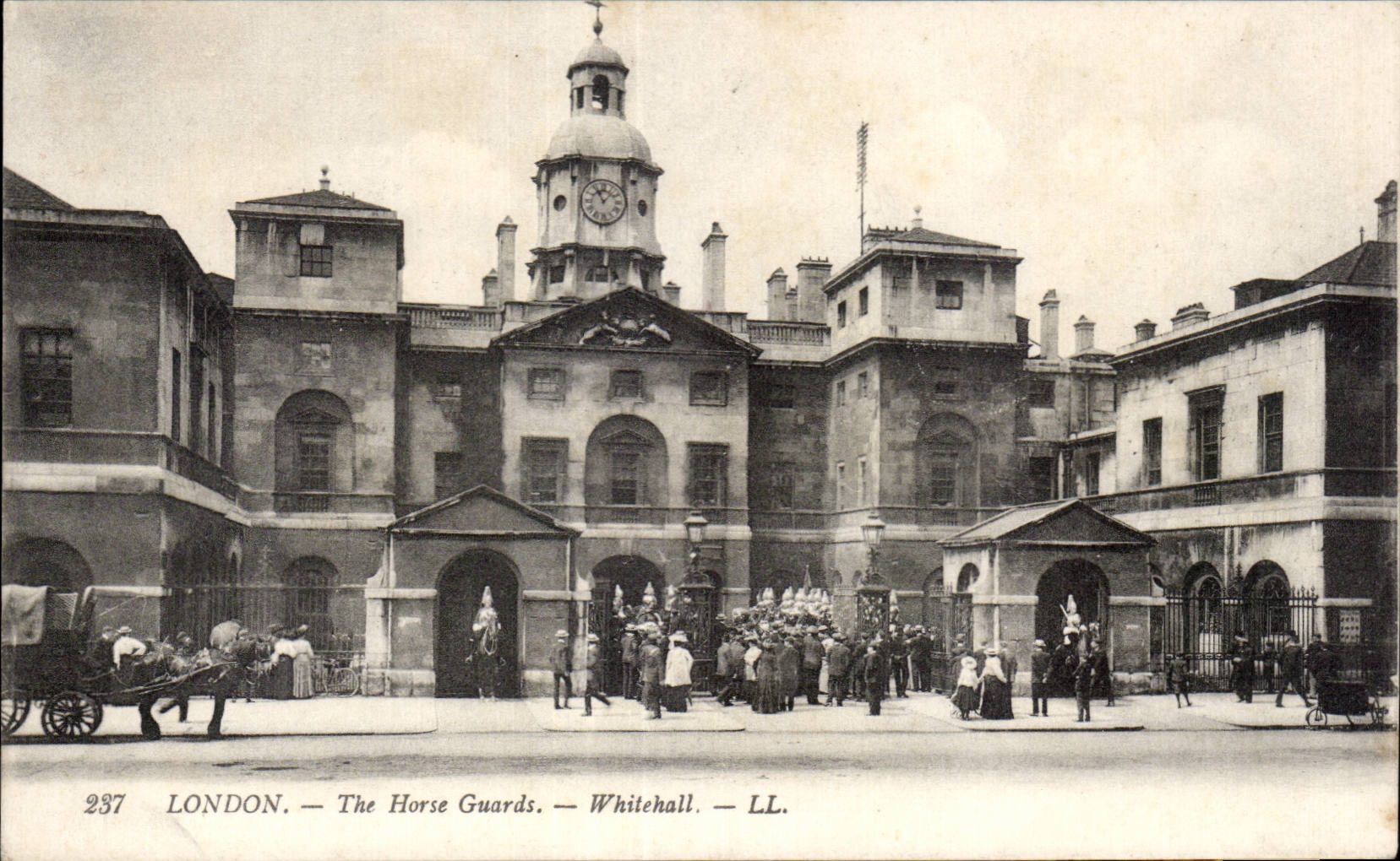 CPA London The Horse guards Whitehall