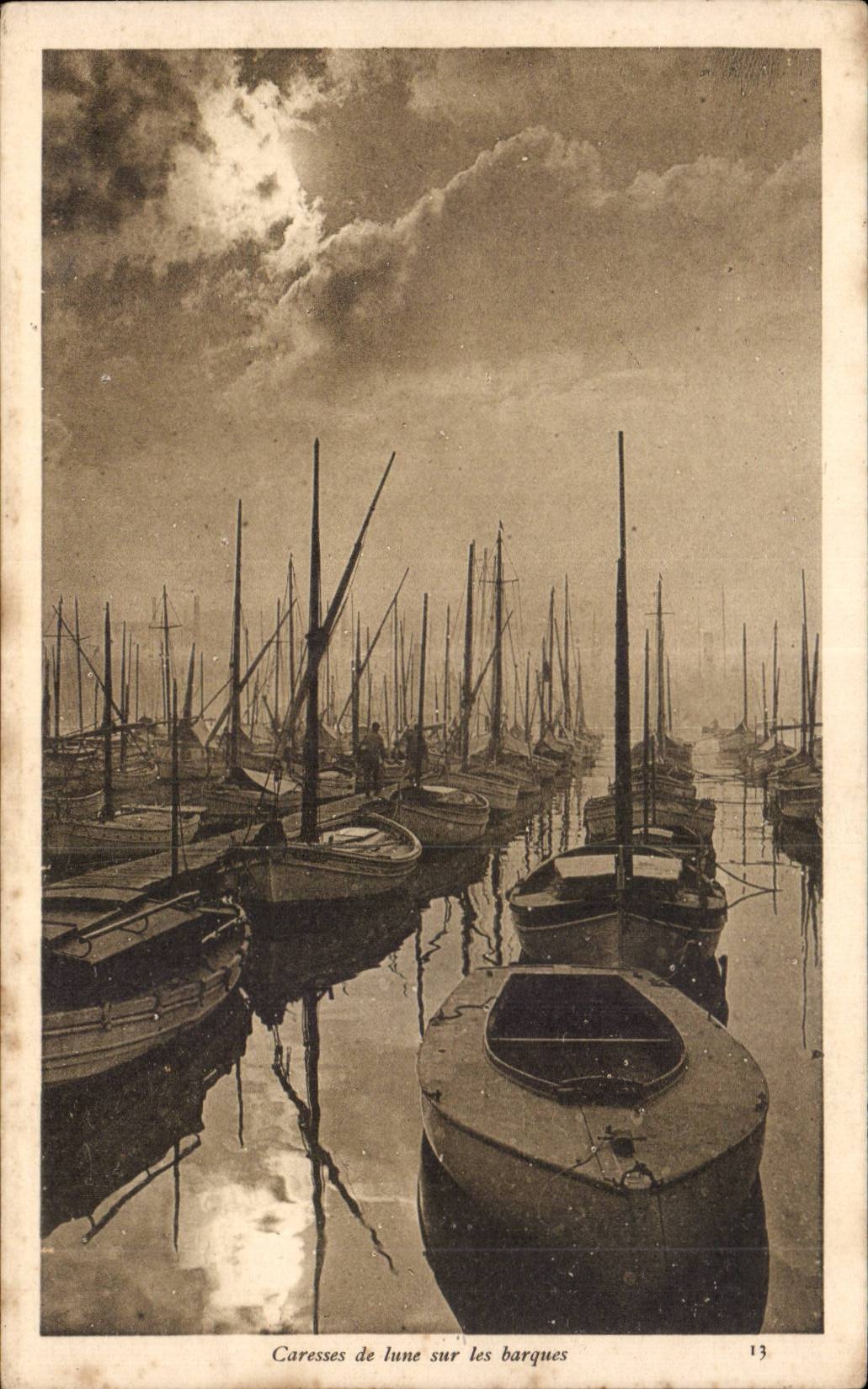 CPA Bateau Carresses de lune sur les barque