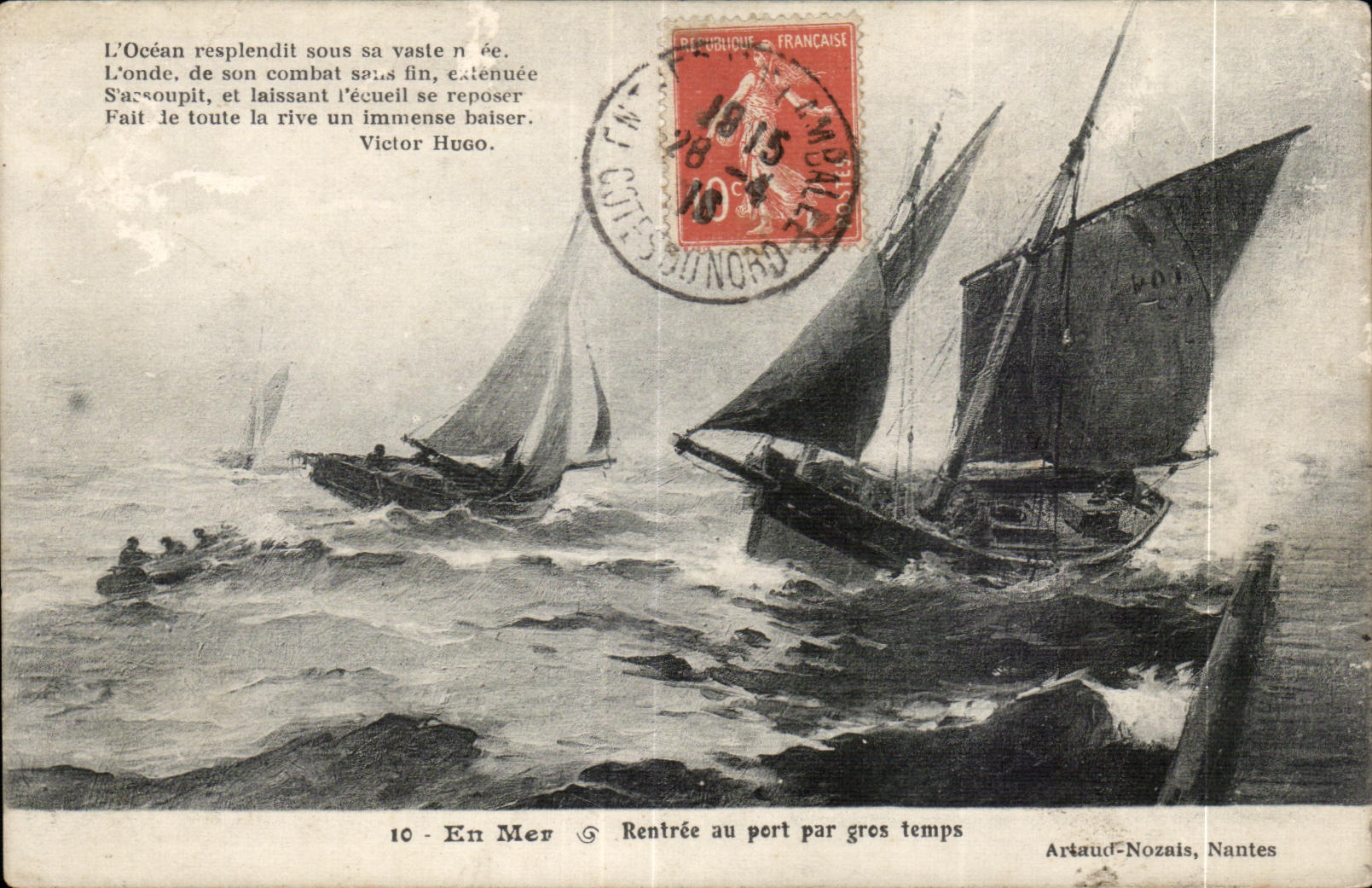 CPA En Mer Rentree au Port Par Gros Temps Bateau Peche