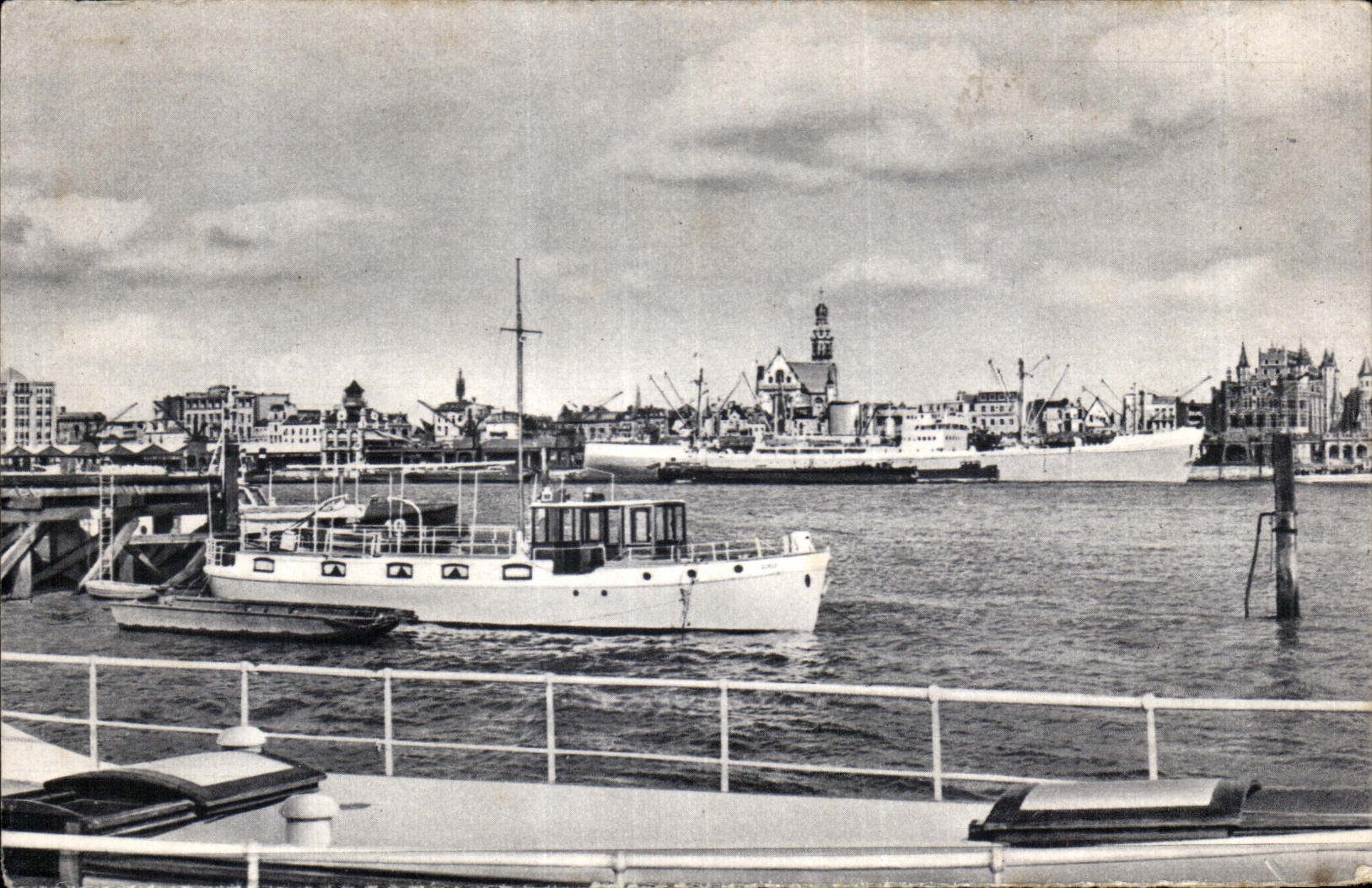 Poli de CPA Antwerpen Zicht de las mazorcas Amberes Vue encendido I el barco de Scheldt