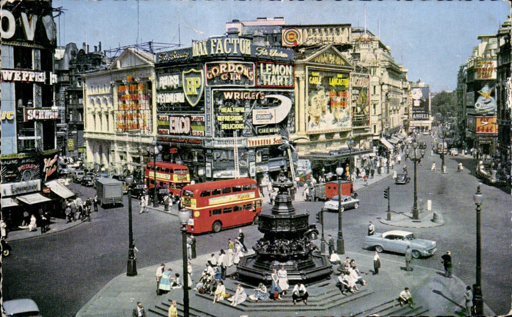CPSM London Piccadilly Circus 