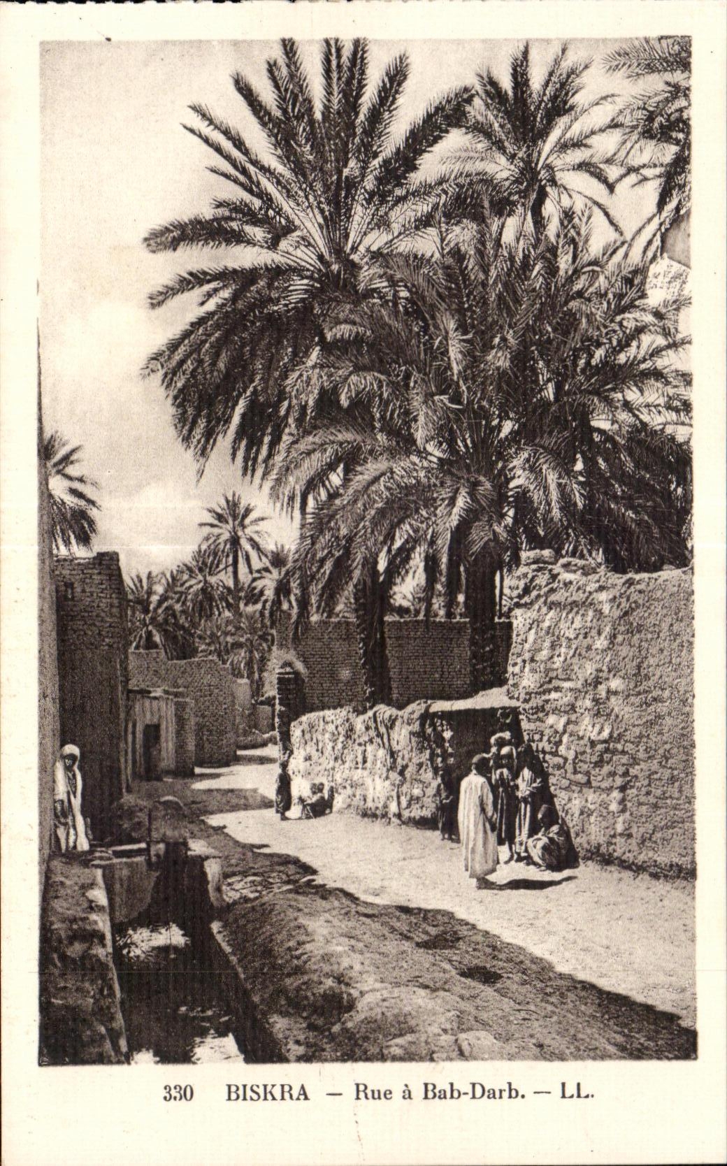 CPA Algerie Biskra Rue has Bab Darb