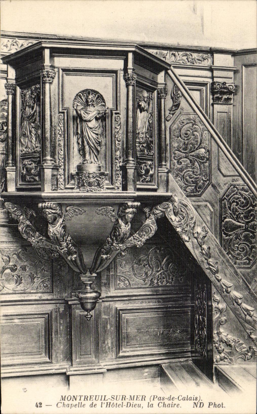 CPA Montreuil Sur Mer Chapelle de I Hotel Dieu la Chaire