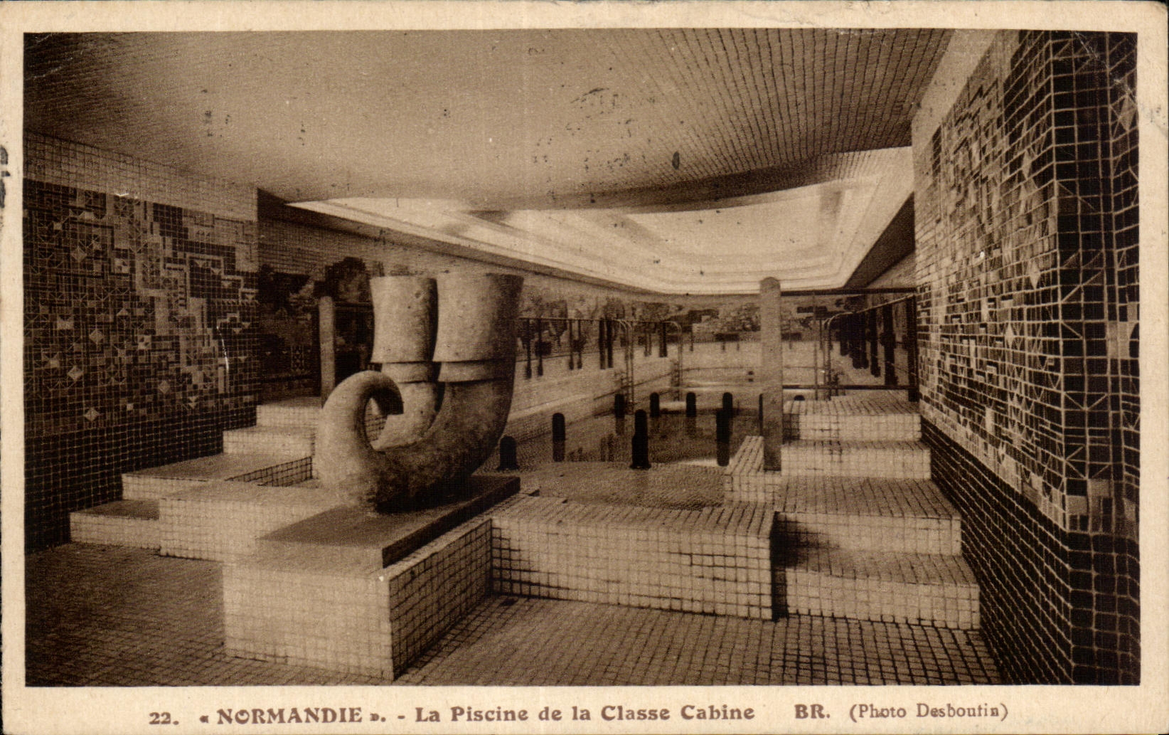 CPA Normandy the Swimming pool of the Class cabin Steamer